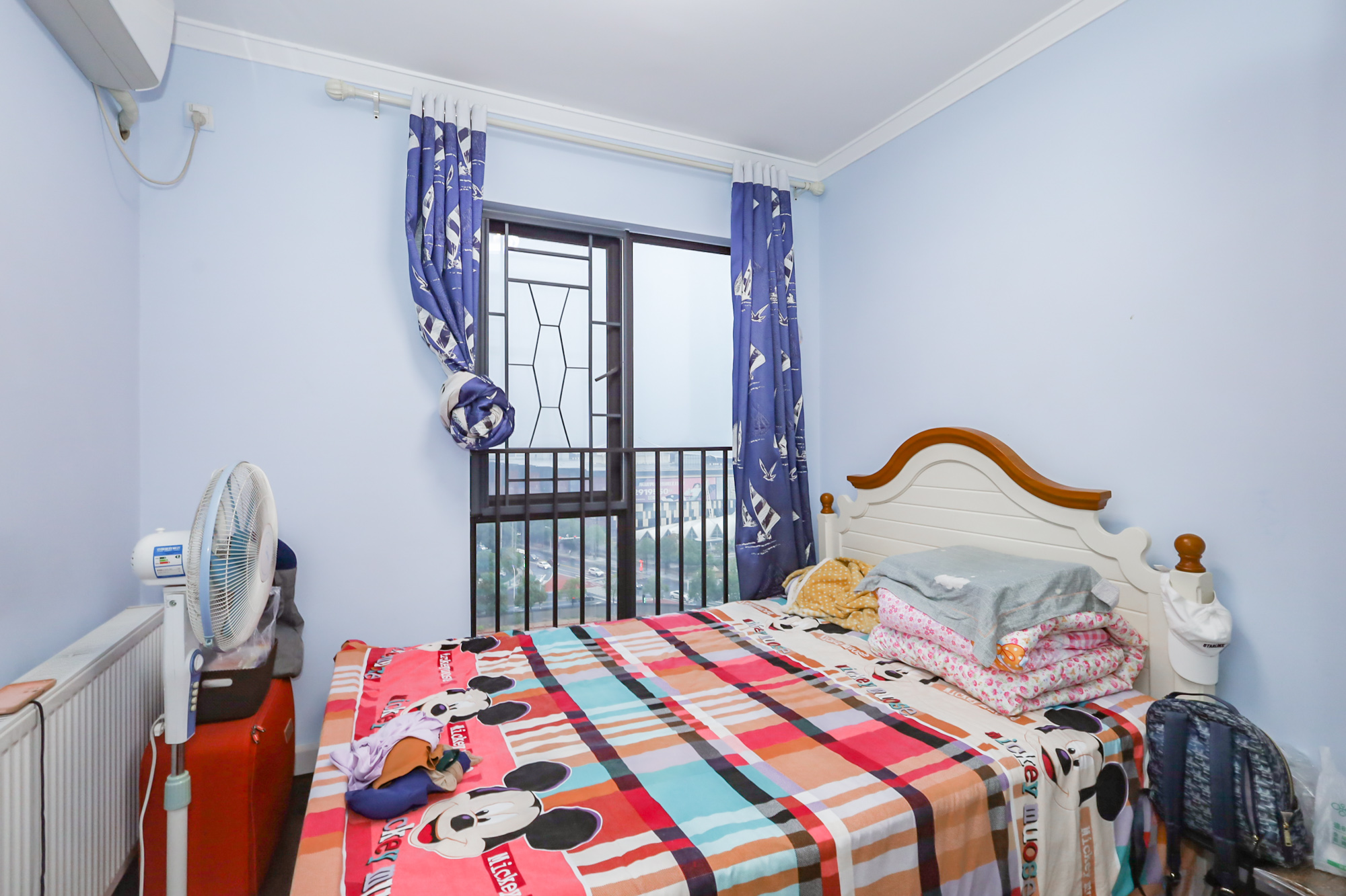 万科里金域滨江  4室2厅1卫   220.00万 万科里金域滨江  4室2厅1卫   220.00万卧室