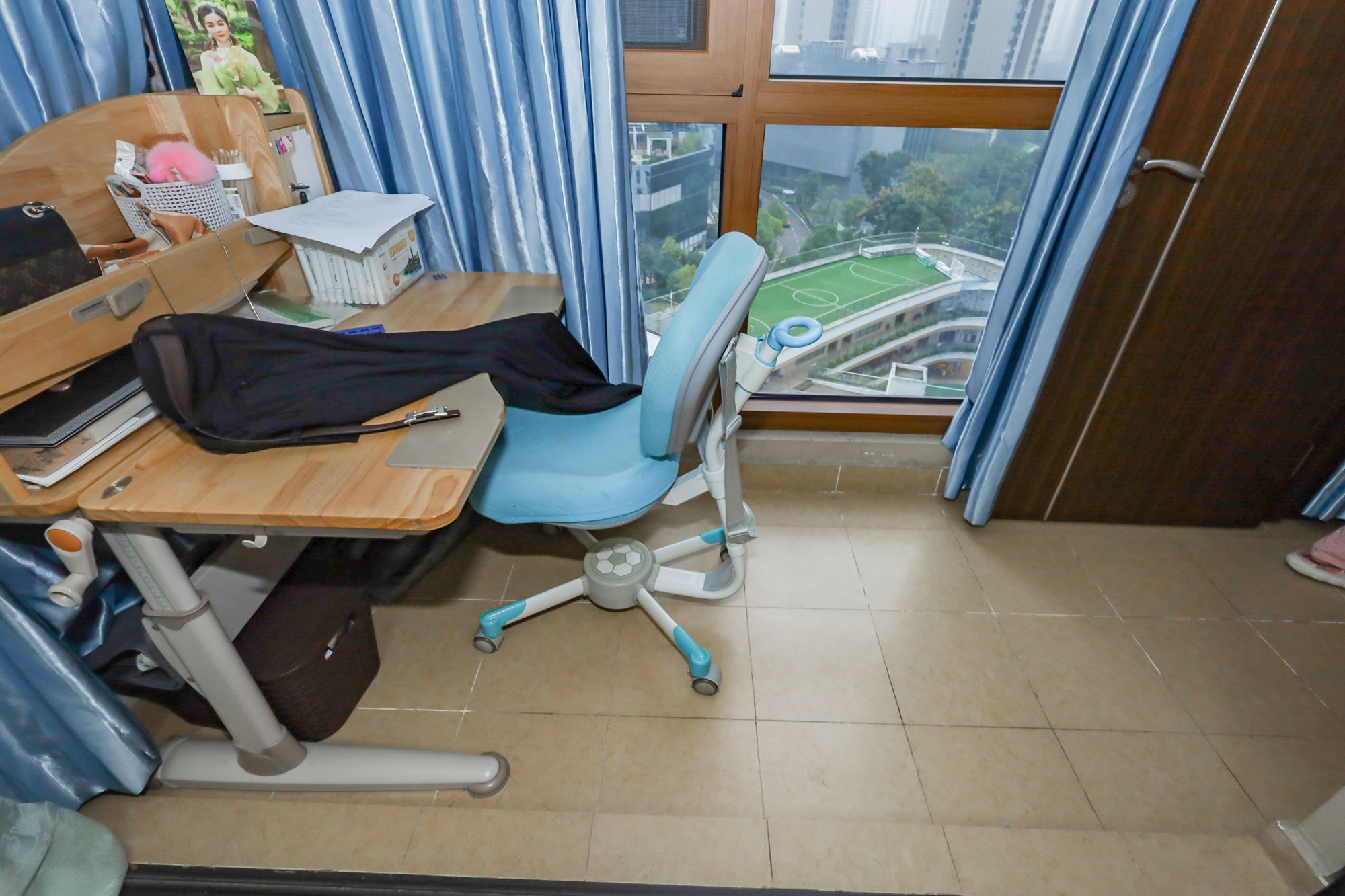 万科里金域滨江  4室2厅1卫   220.00万 万科里金域滨江  4室2厅1卫   220.00万阳台