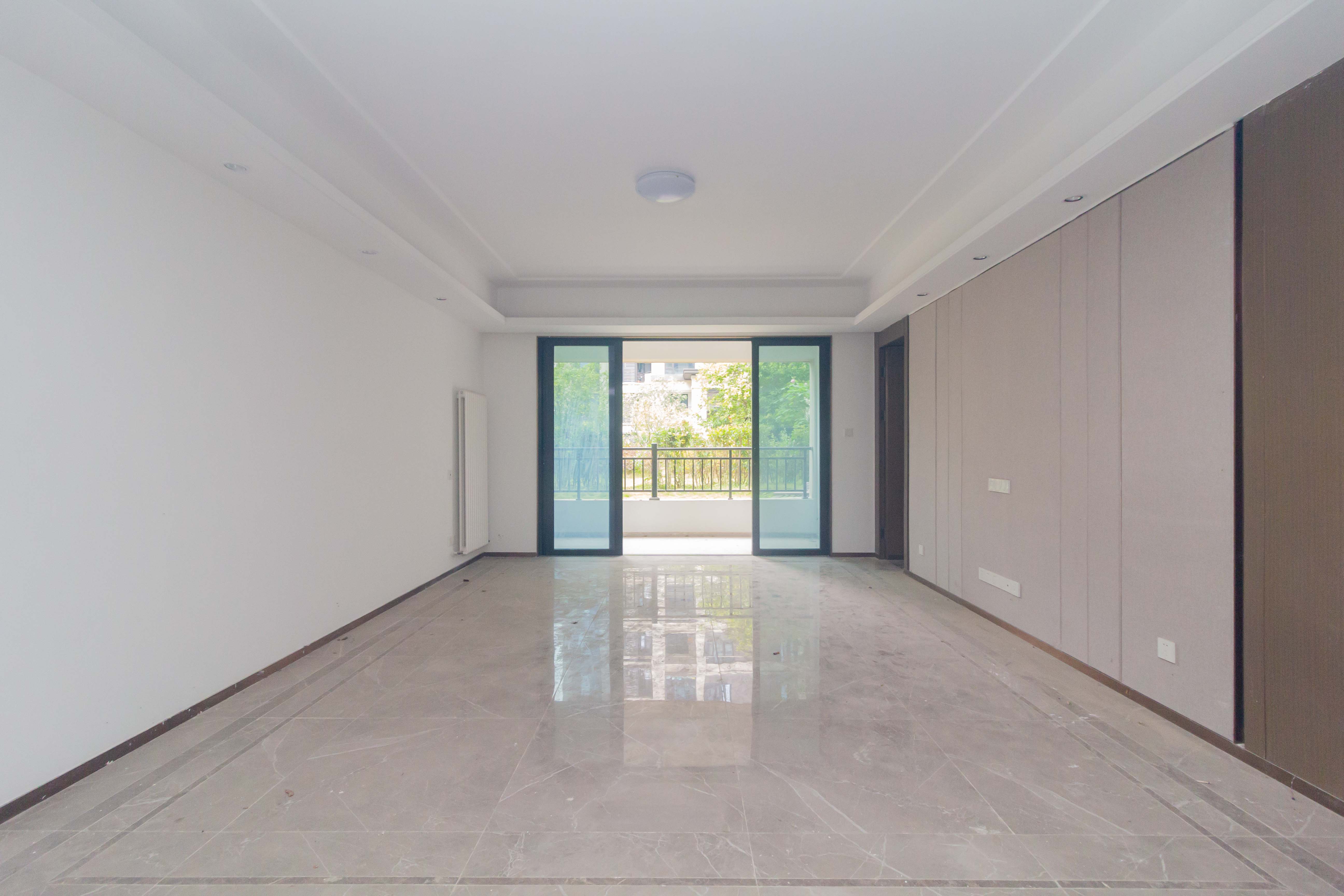 金茂建发观悦  4室2厅2卫    300.0万 金茂建发观悦  4室2厅2卫    300.0万