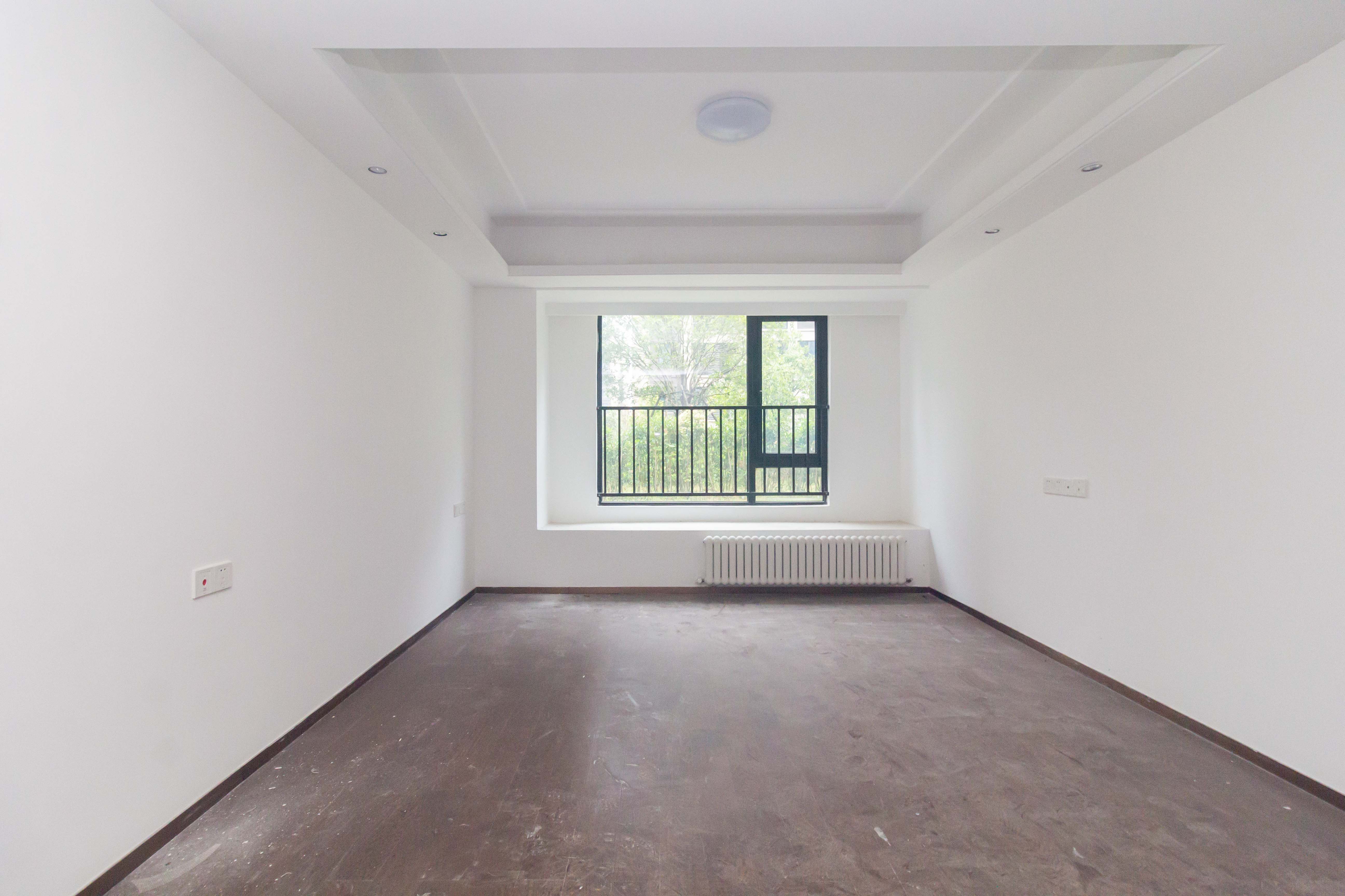 金茂建发观悦  4室2厅2卫    300.0万卧室