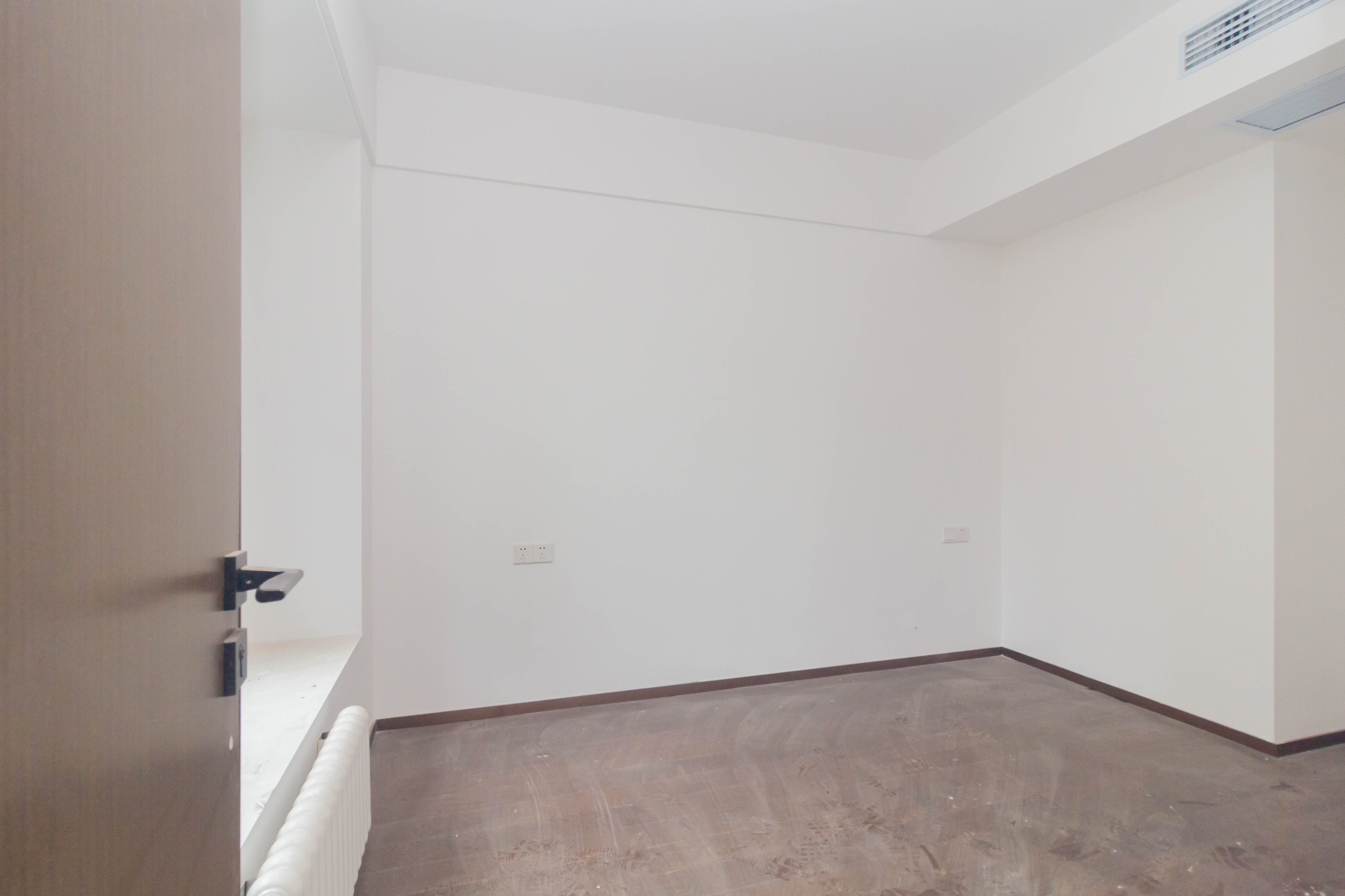 金茂建发观悦  4室2厅2卫    300.0万卧室