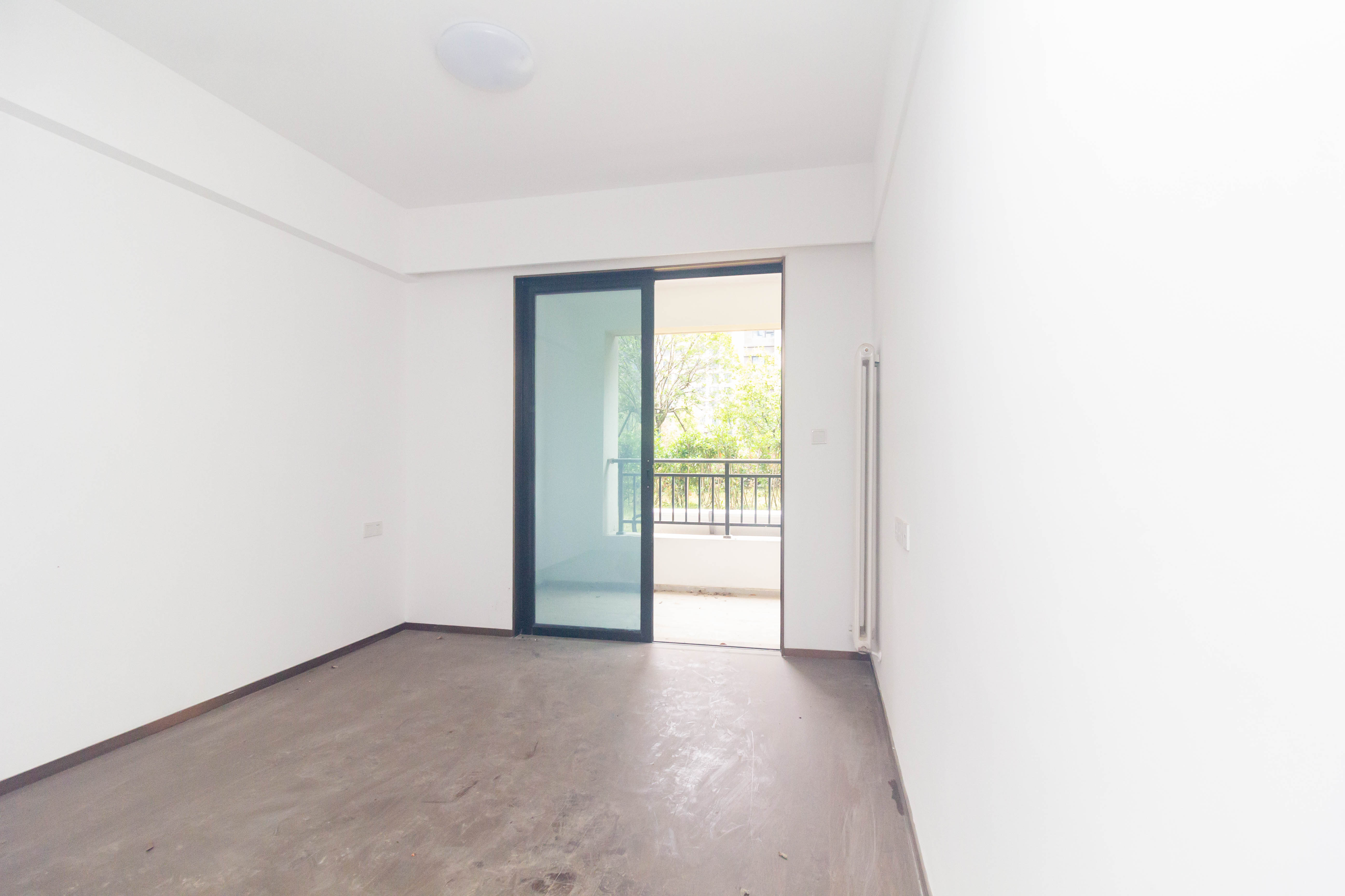 金茂建发观悦  4室2厅2卫    300.0万卧室