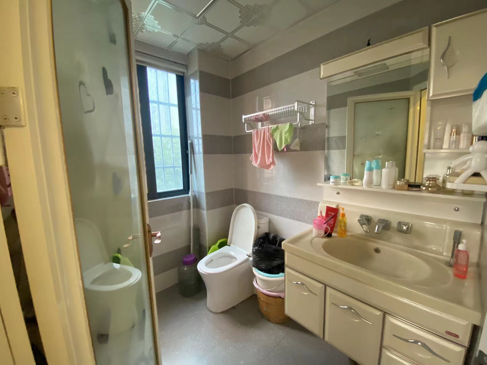 百江花园 3室2厅2卫 80.0万 百江花园 3室2厅2卫 80.0万室内图