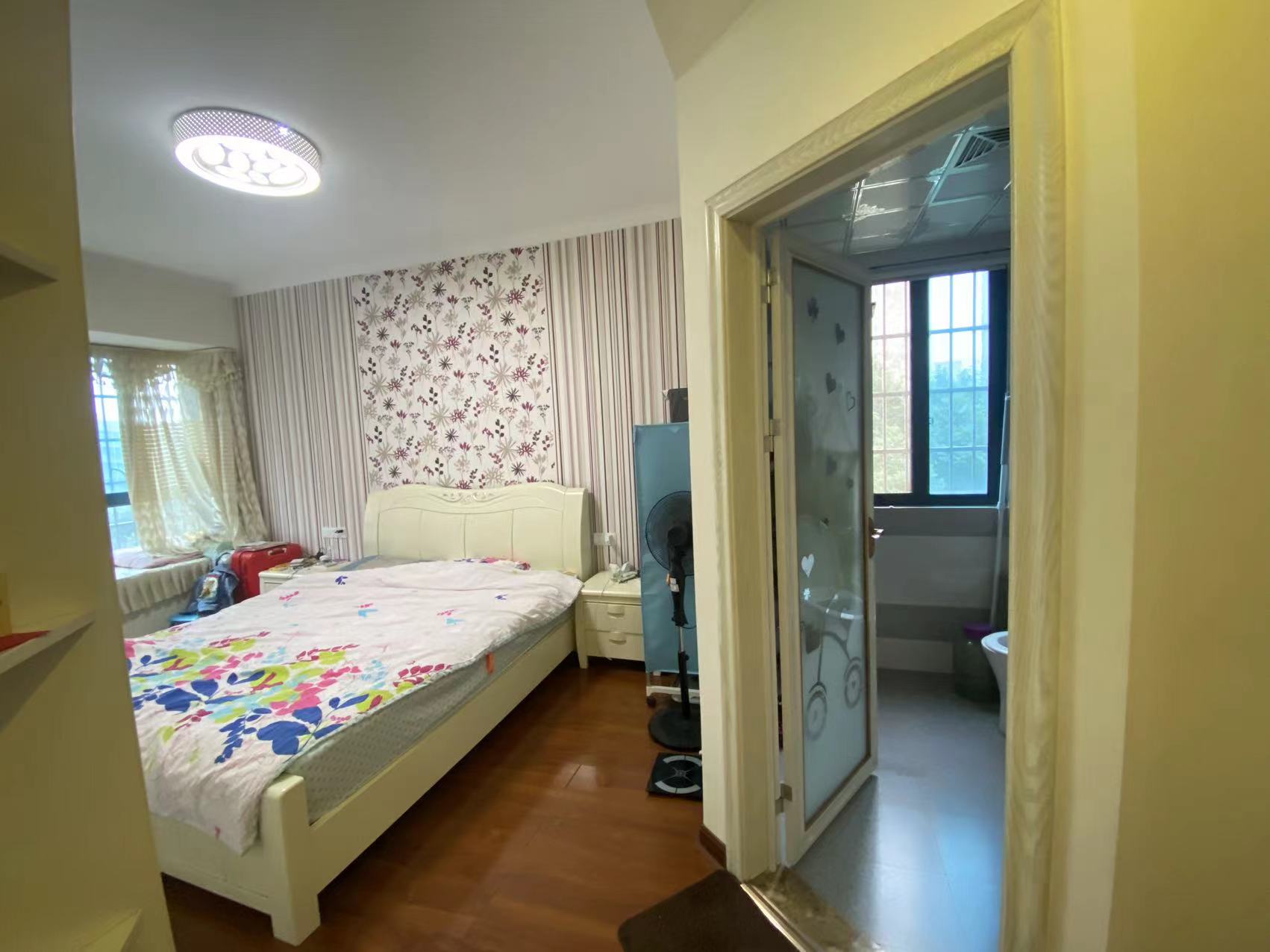 百江花园 3室2厅2卫 80.0万 百江花园 3室2厅2卫 80.0万室内图