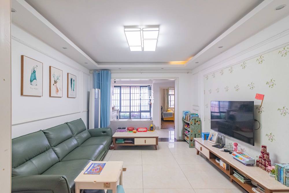 悦湖山  4室2厅1卫    62.0万