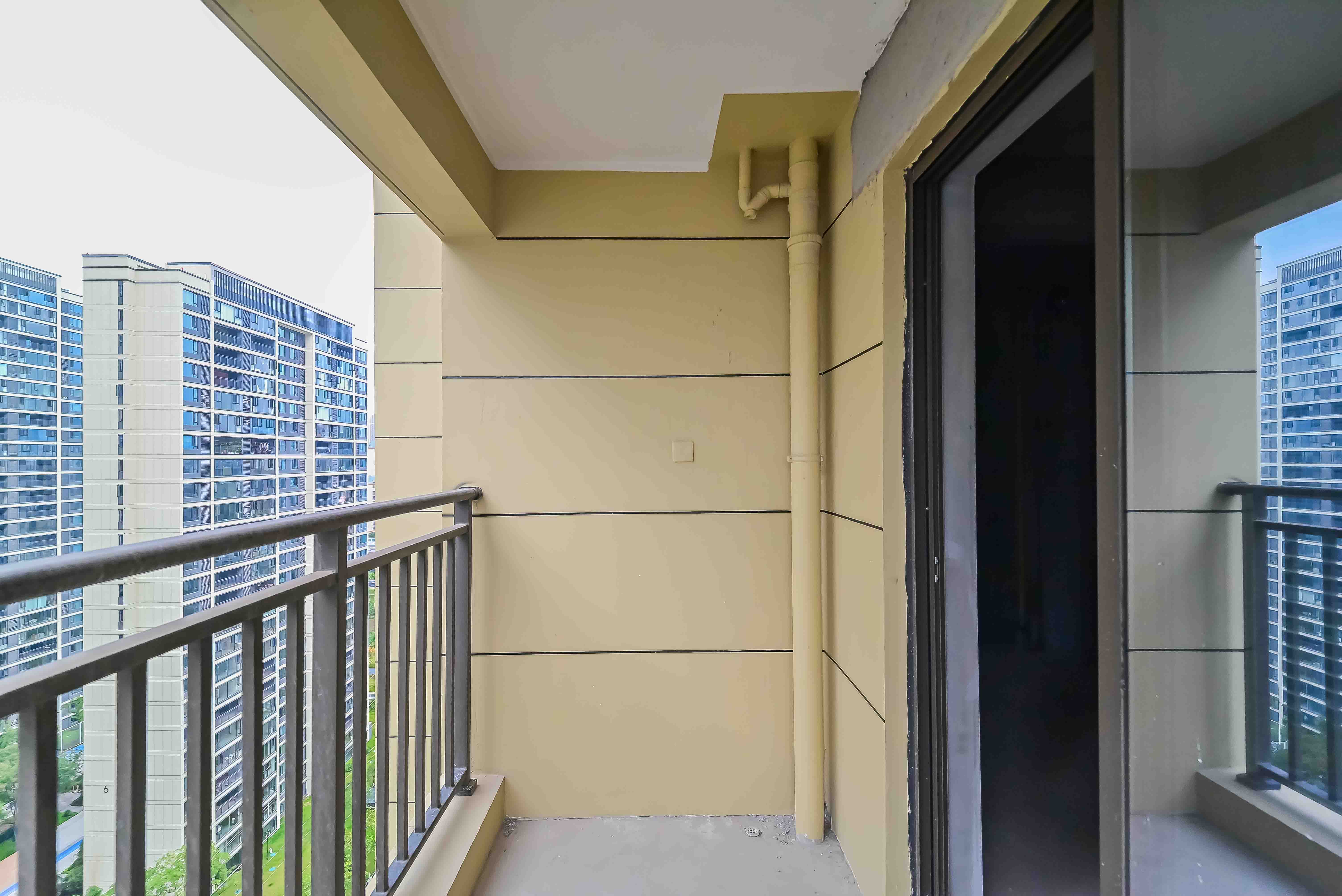 世茂璀璨天城 4室2厅2卫 160.8万 世茂璀璨天城 4室2厅2卫 160.8万其他