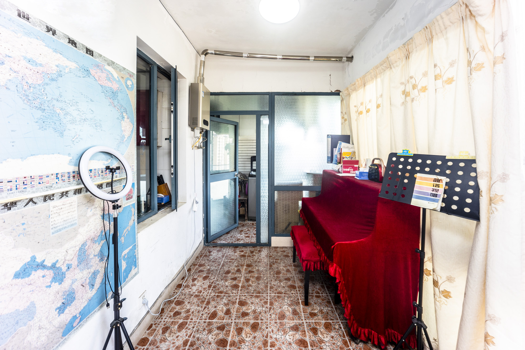 华菱蓝调国际(华菱.香墅美地)  3室2厅2卫    93.8万 华菱蓝调国际(华菱.香墅美地)  3室2厅2卫    93.8万客厅