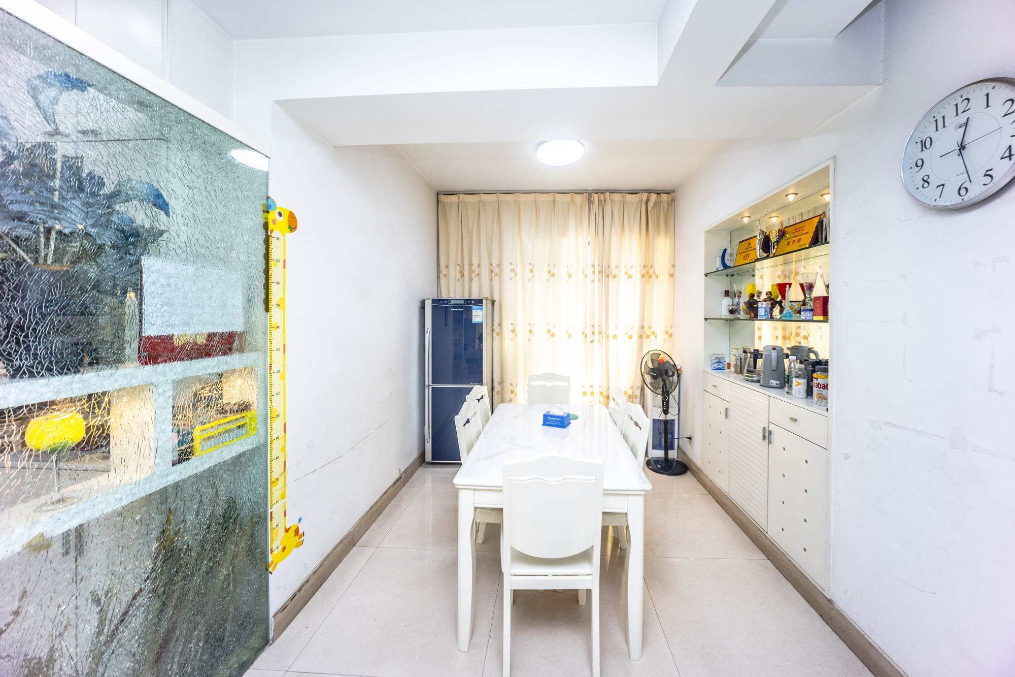 华菱蓝调国际(华菱.香墅美地)  3室2厅2卫    93.8万 华菱蓝调国际(华菱.香墅美地)  3室2厅2卫    93.8万客厅