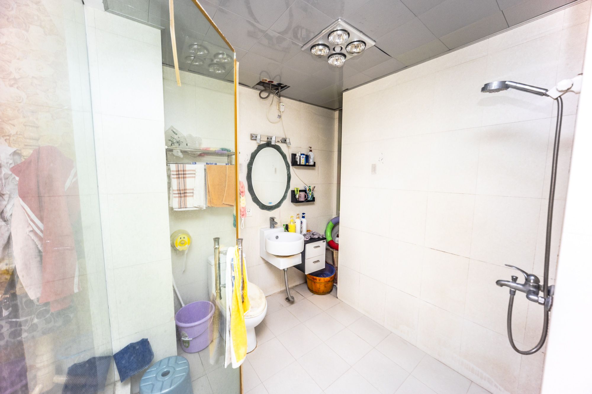 华菱蓝调国际(华菱.香墅美地)  3室2厅2卫    93.8万 华菱蓝调国际(华菱.香墅美地)  3室2厅2卫    93.8万卫生间