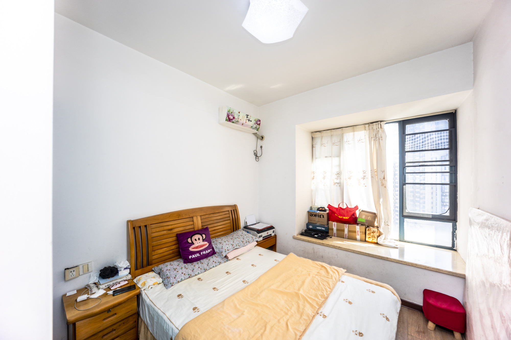 华菱蓝调国际(华菱.香墅美地)  3室2厅2卫    93.8万 华菱蓝调国际(华菱.香墅美地)  3室2厅2卫    93.8万卧室