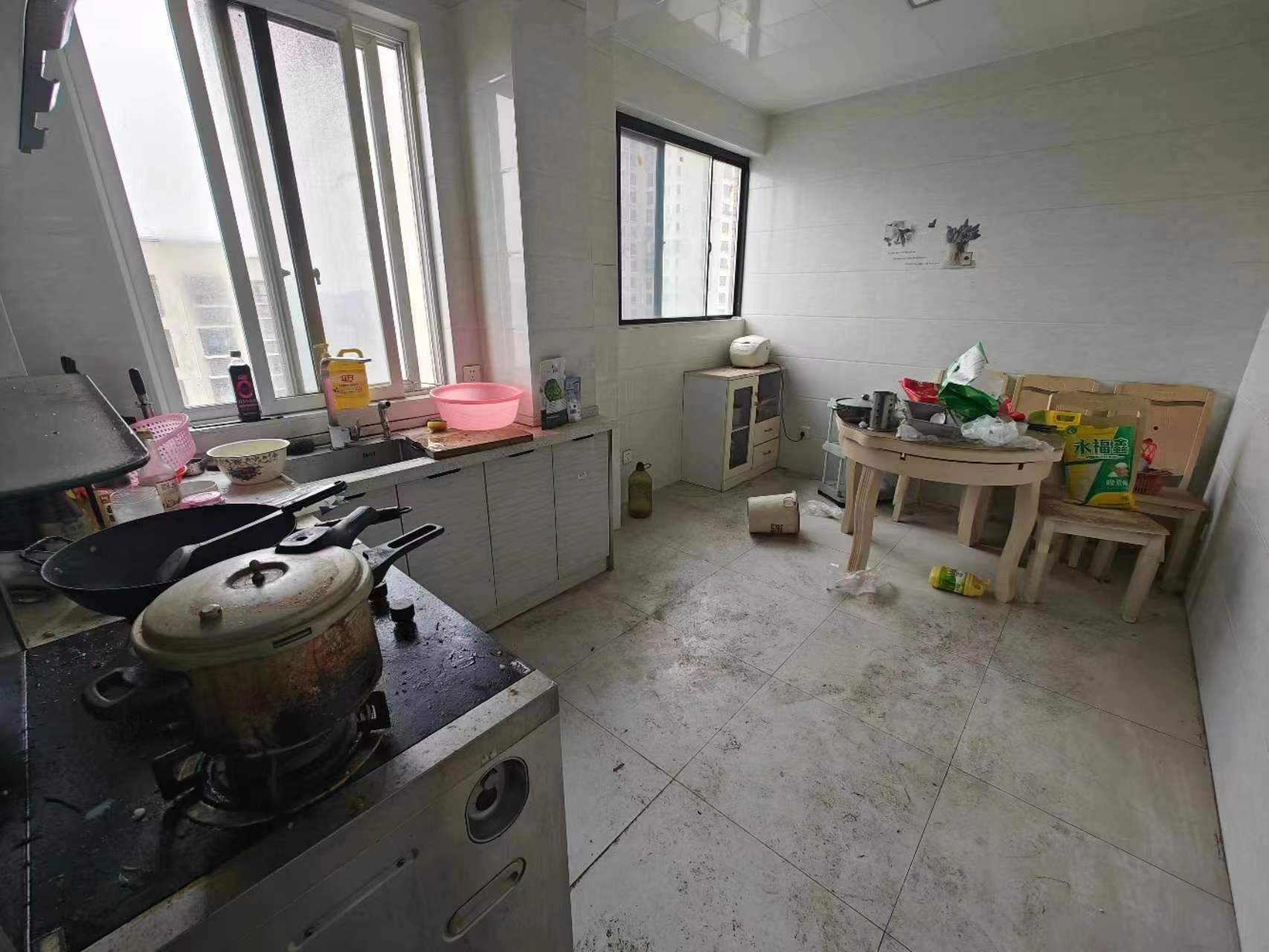 分水垅小区  3室2厅1卫   1500.00元/月室内图