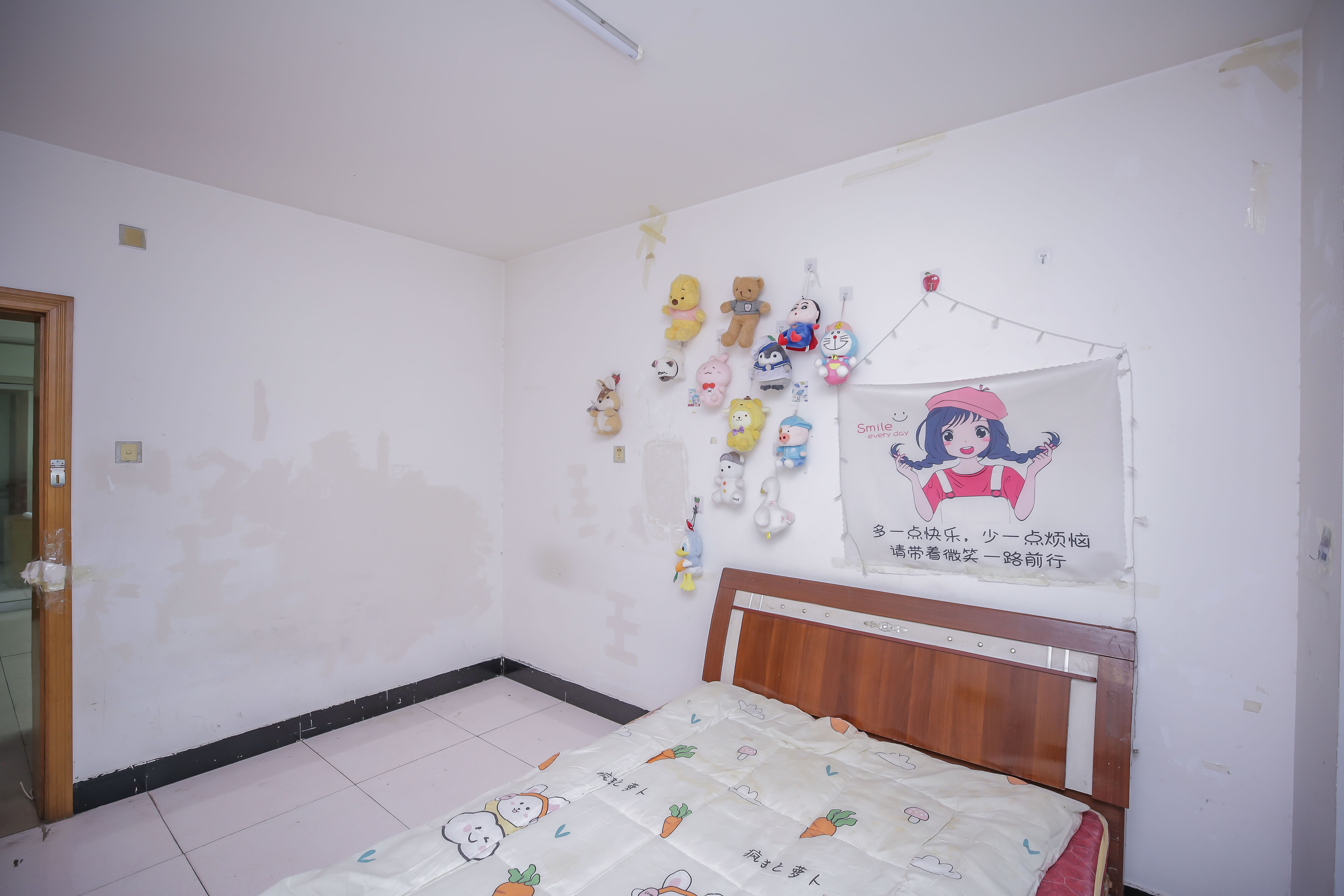 咸嘉新村嘉文苑  2室2厅1卫   56.00万卧室