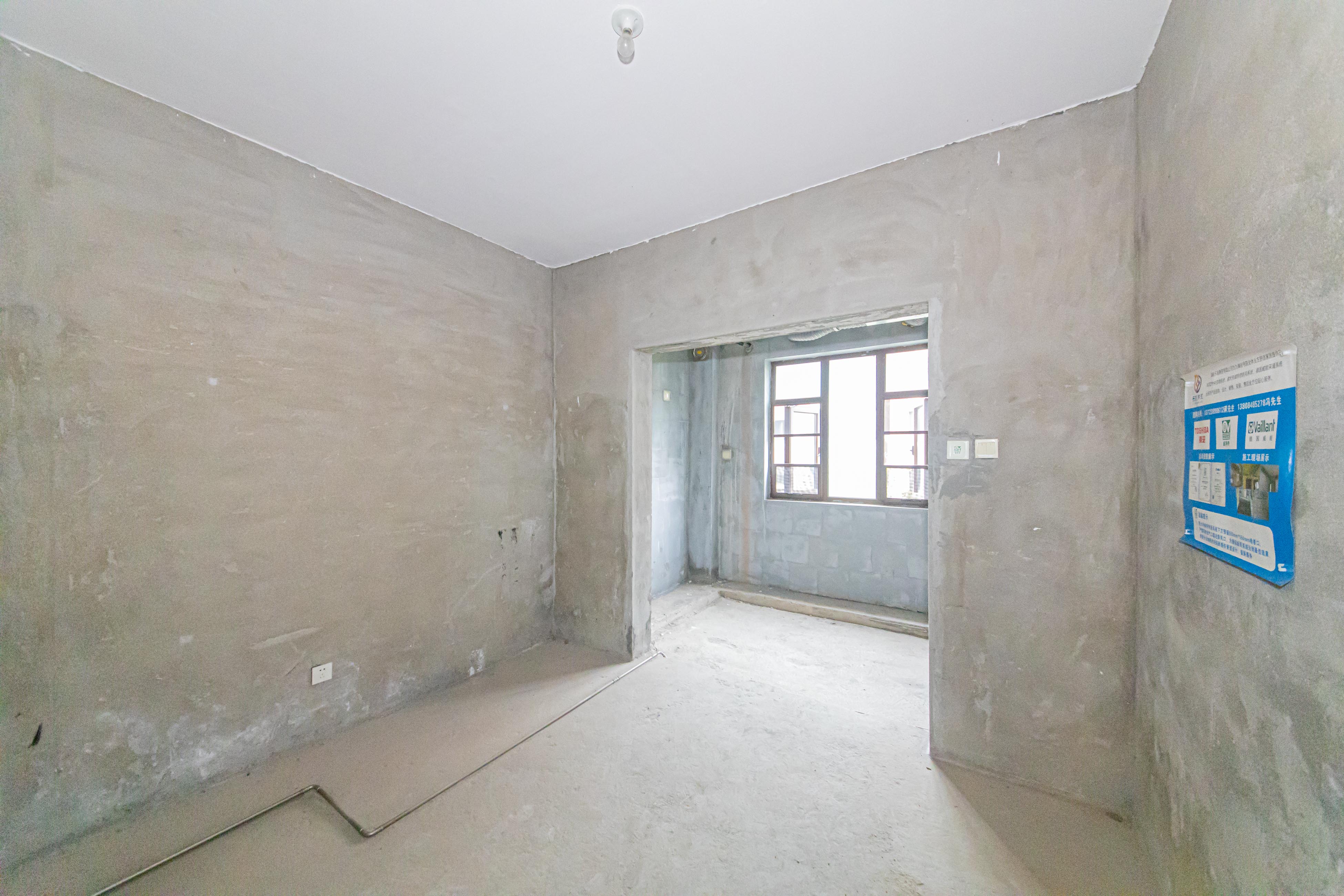 九峰拾號院  5室2厅2卫    238.0万 九峰拾號院  5室2厅2卫    238.0万客厅