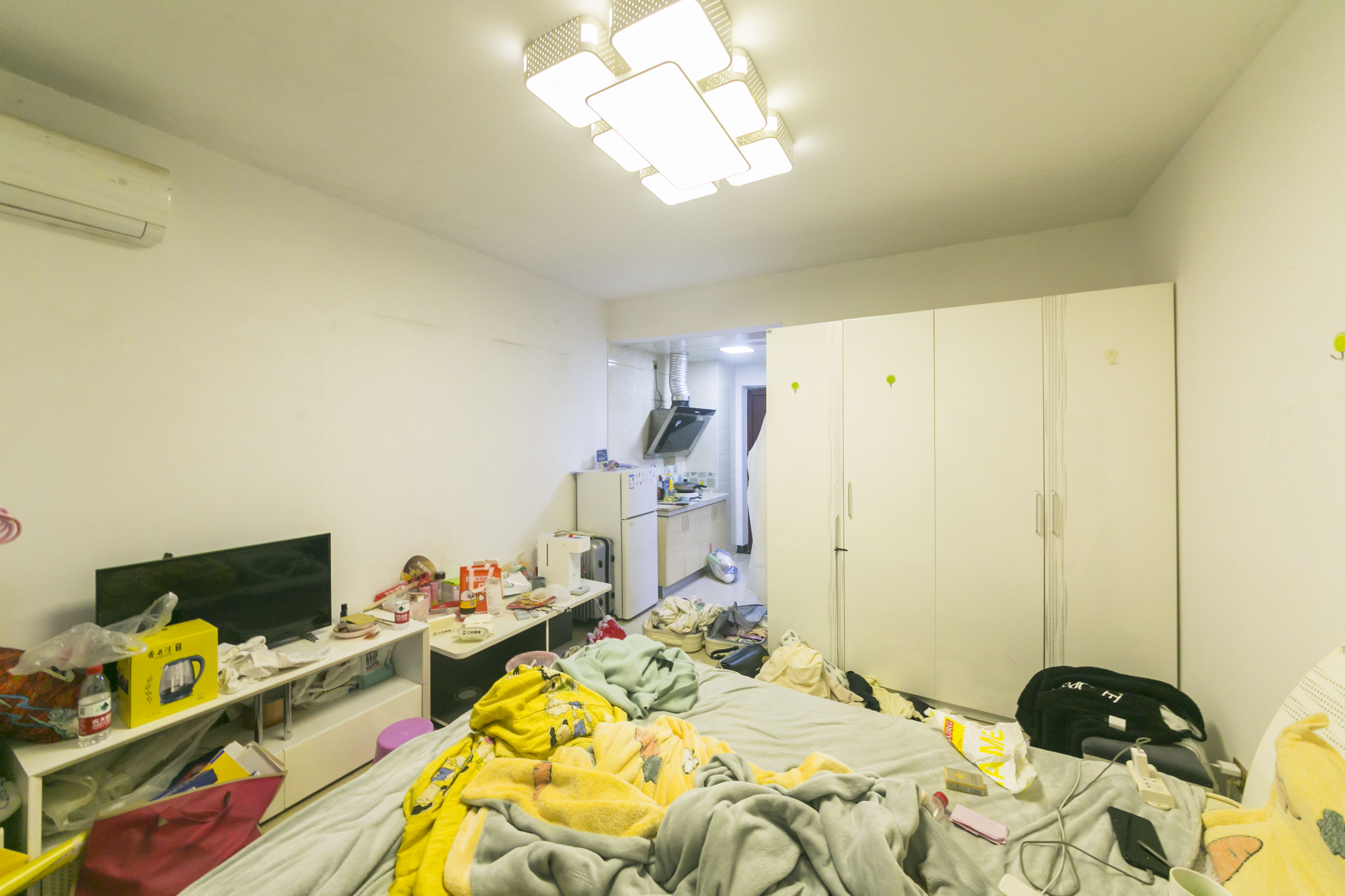 克拉美丽山庄（晟领国际）  1室1厅1卫   22.50万卧室