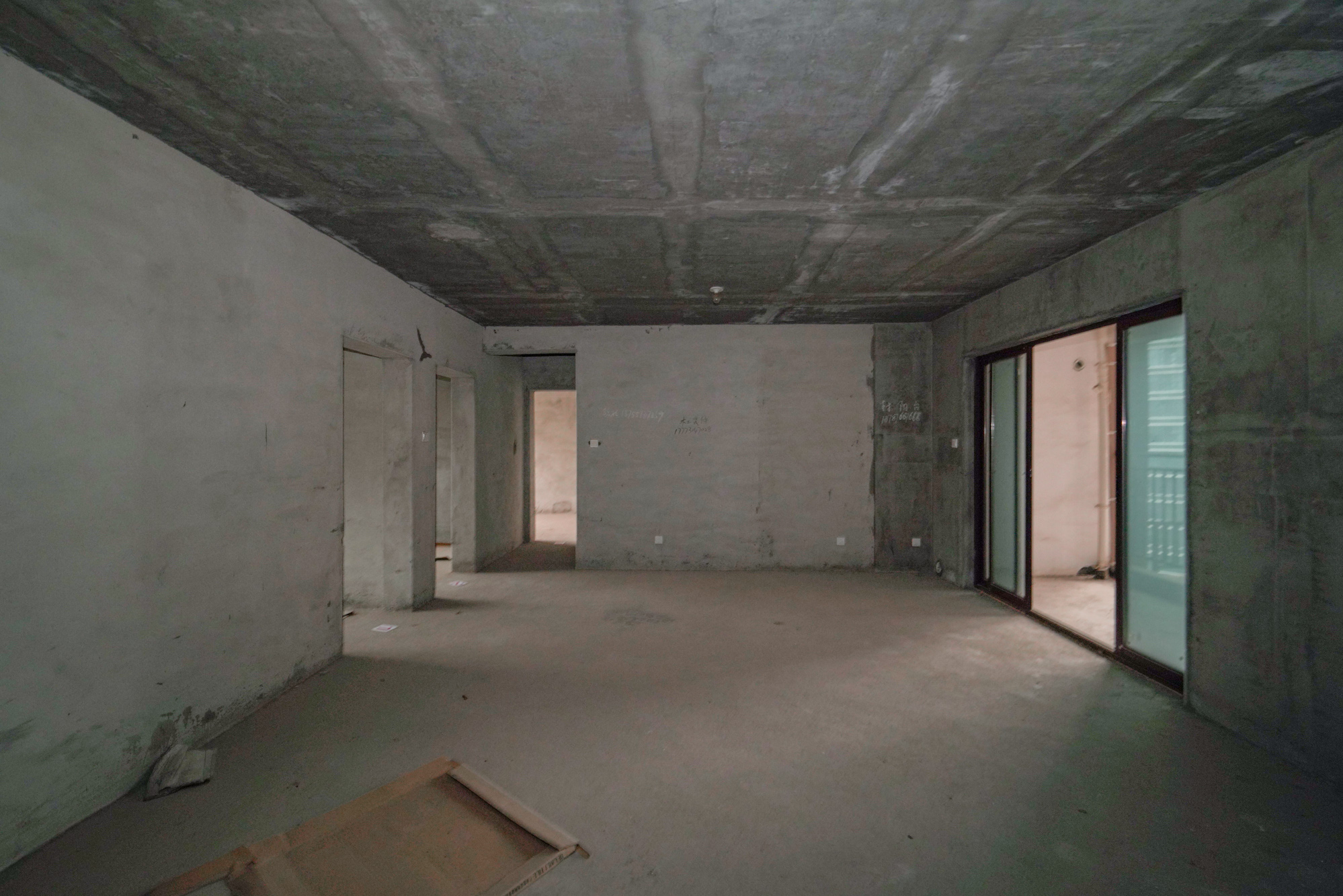 星月绿洲 4室2厅2卫 107.9万 星月绿洲 4室2厅2卫 107.9万客厅