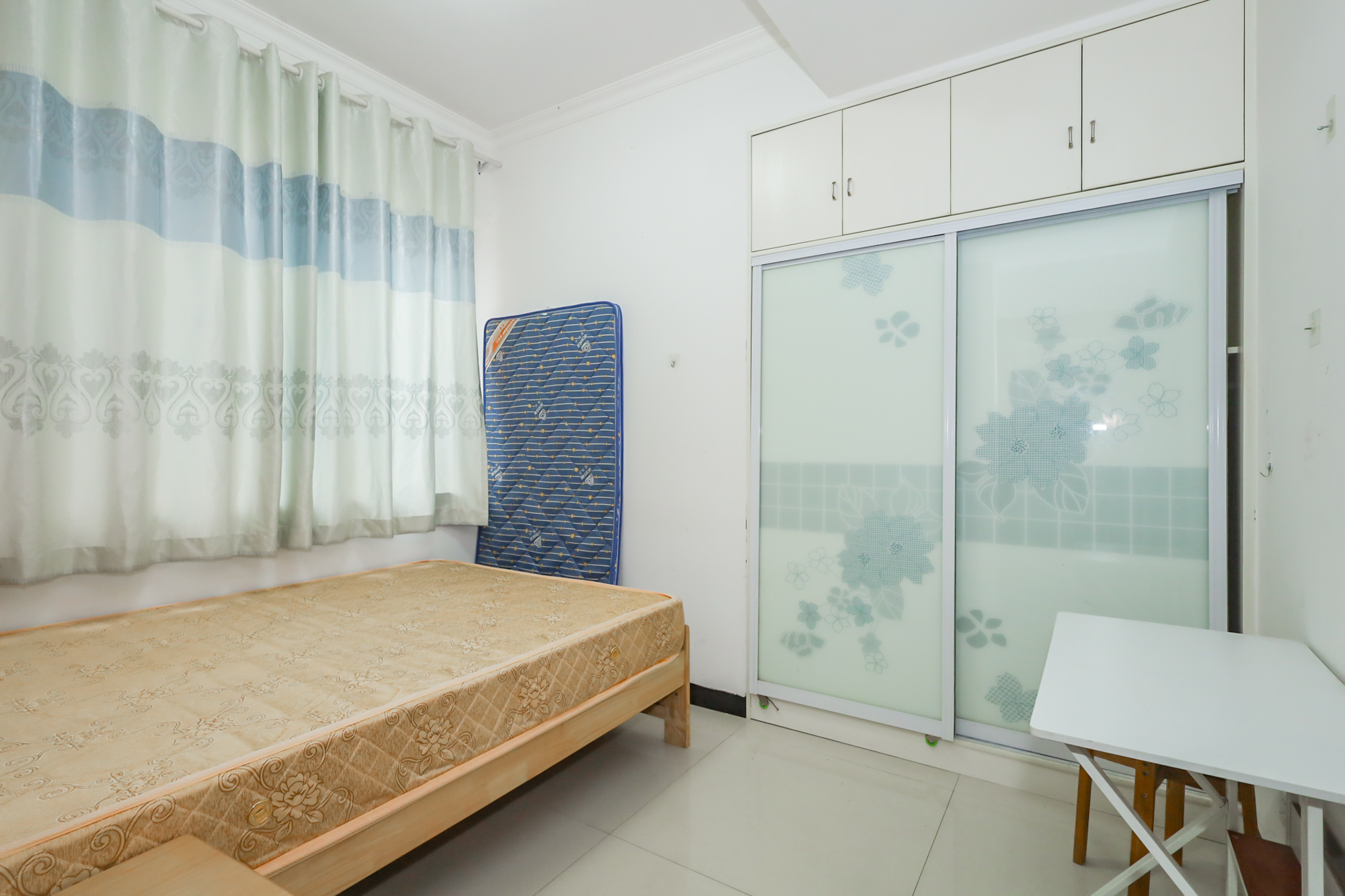 世茂铂翠湾二期 3室2厅1卫 136.0万 世茂铂翠湾二期 3室2厅1卫 136.0万卧室