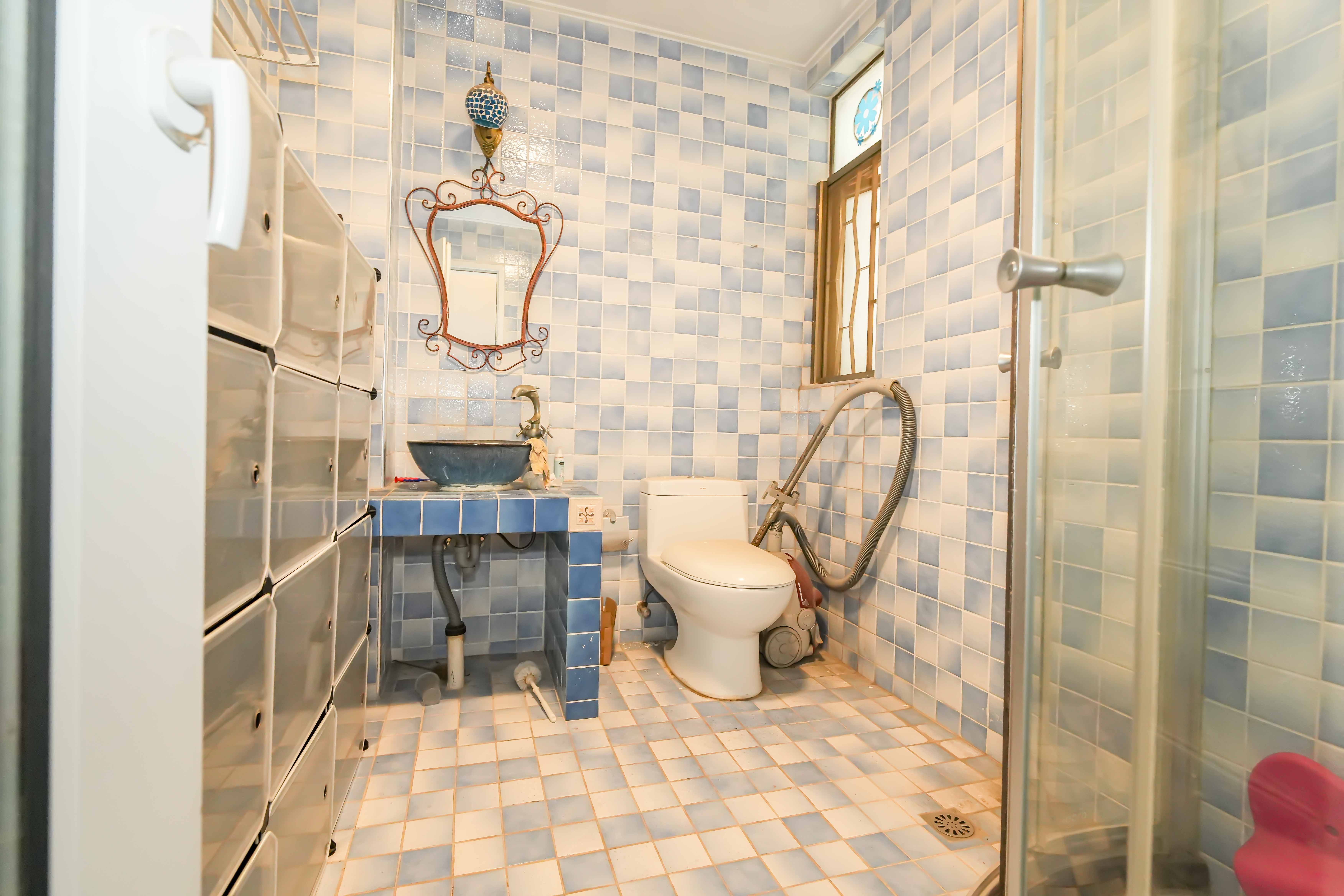 米兰春天 3室2厅2卫 69.8万 米兰春天 3室2厅2卫 69.8万卫生间