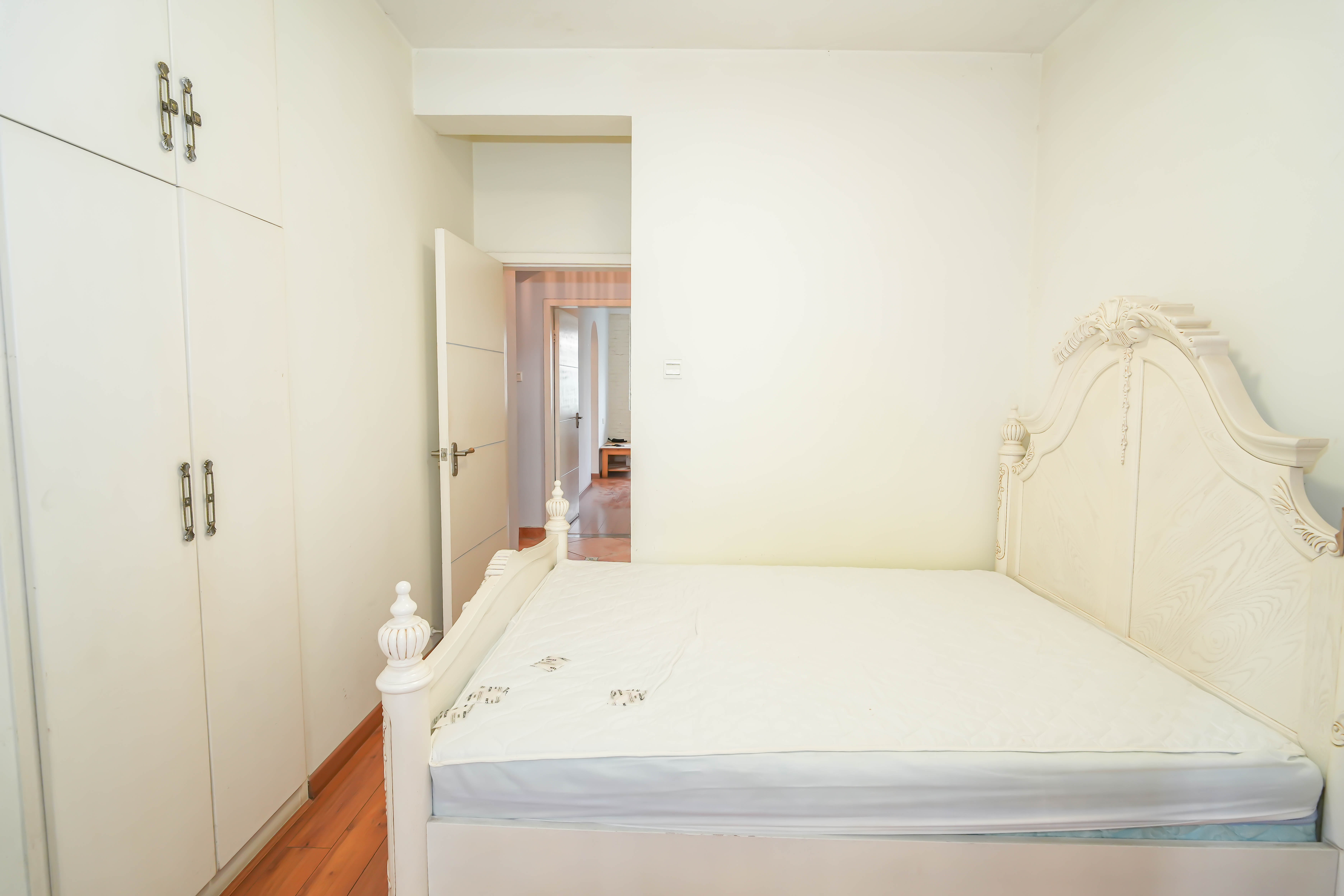 米兰春天 3室2厅2卫 69.8万 米兰春天 3室2厅2卫 69.8万卧室