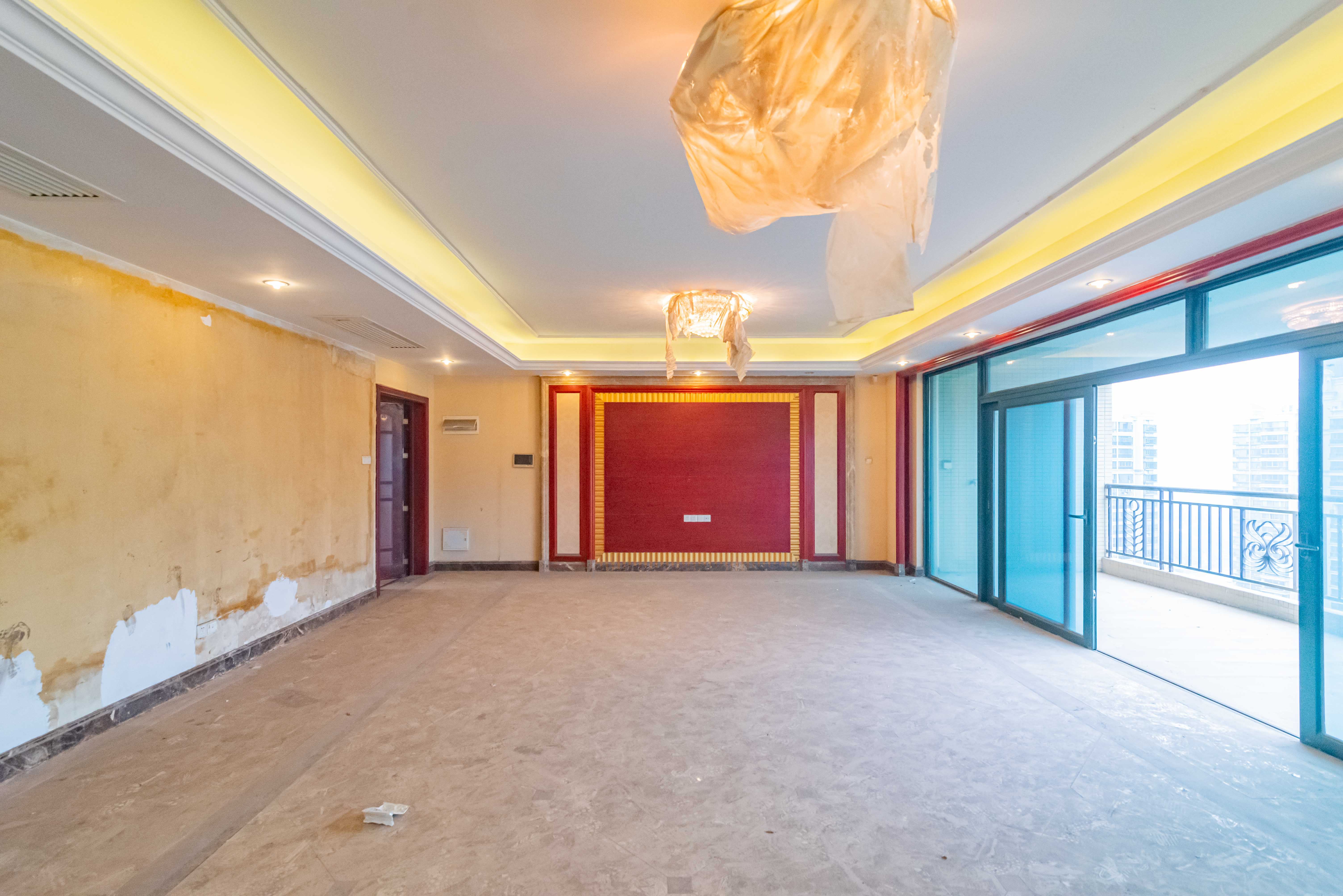 恒大雅苑 4室2厅3卫 225.0万 恒大雅苑 4室2厅3卫 225.0万客厅