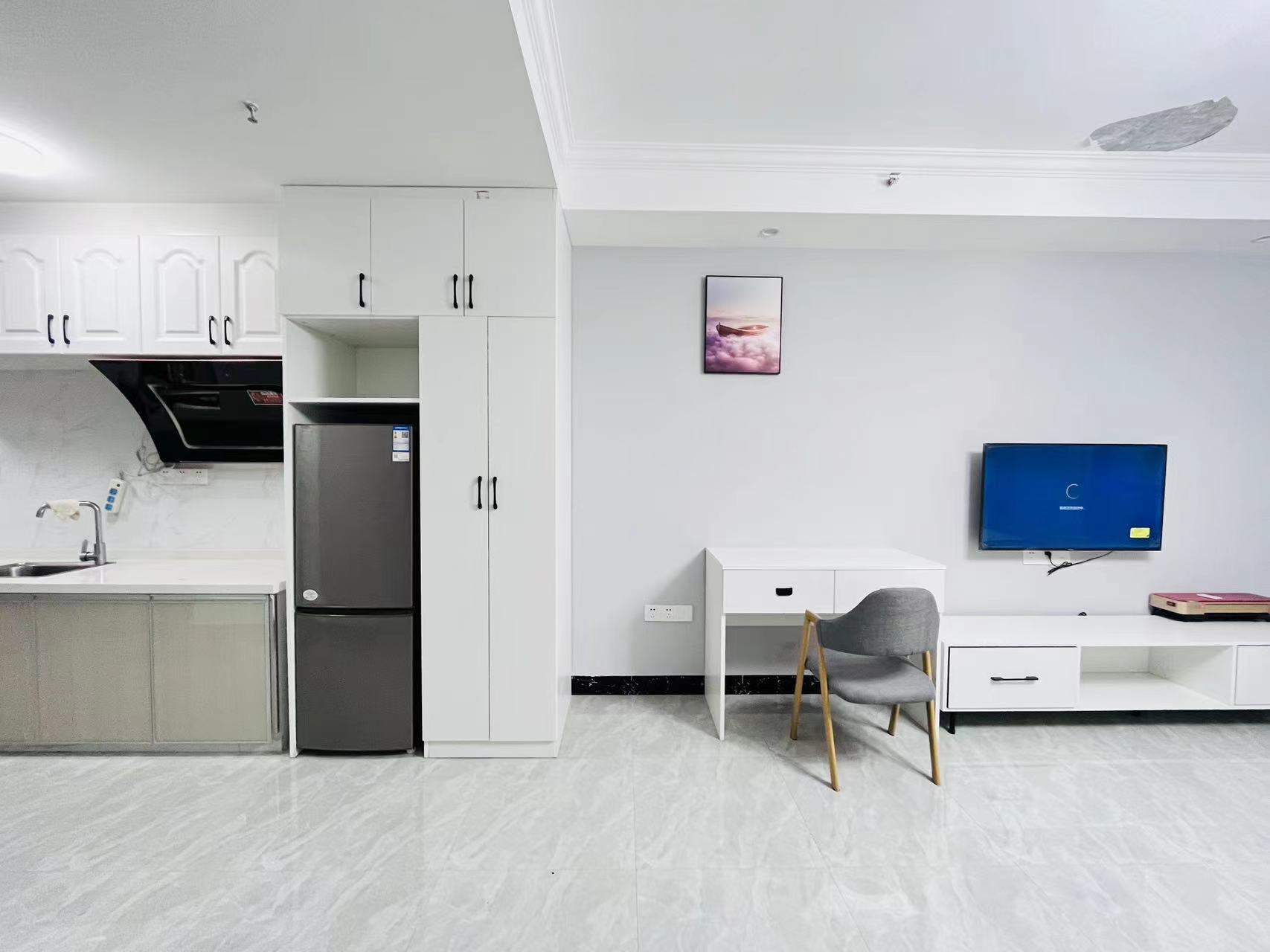 富力新天地一二期 0室0厅0卫 1400.00元/月 富力新天地一二期 0室0厅0卫 1400.00元/月室内图