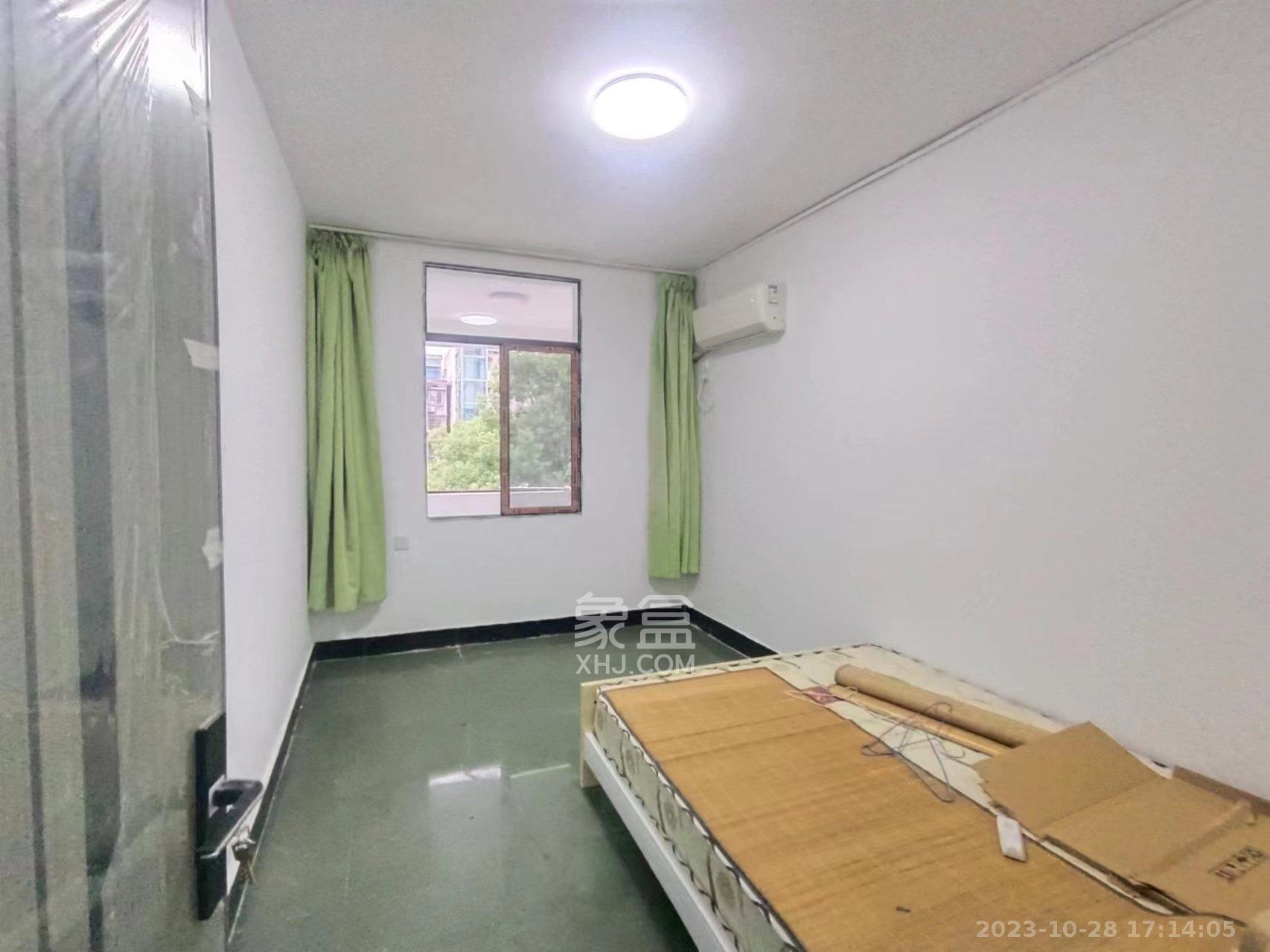 雅礼中学宿舍楼  2室1厅1卫   4700.00元/月室内图