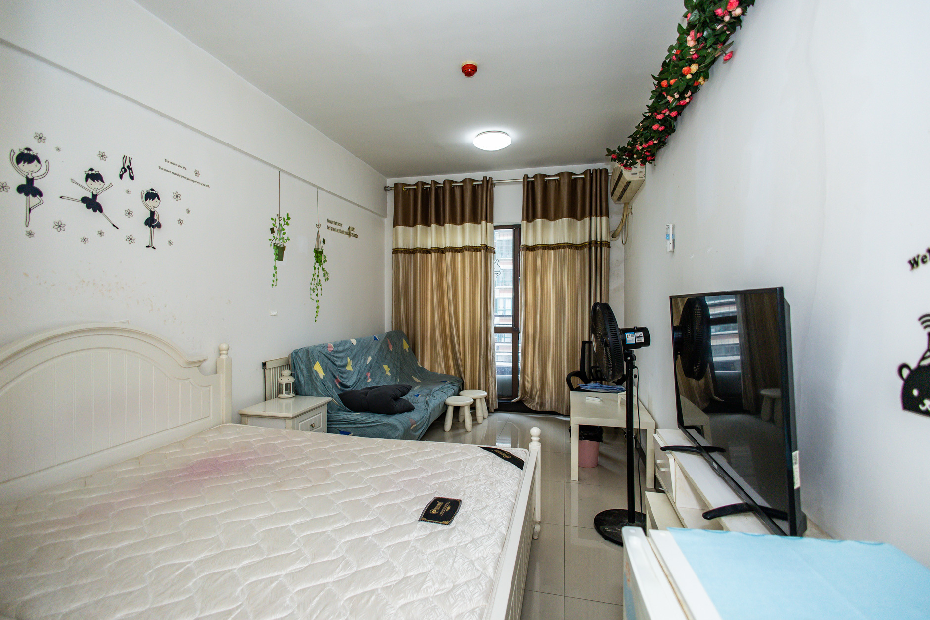 尚都美寓  1室1厅1卫    15.73万 尚都美寓  1室1厅1卫    15.73万客厅