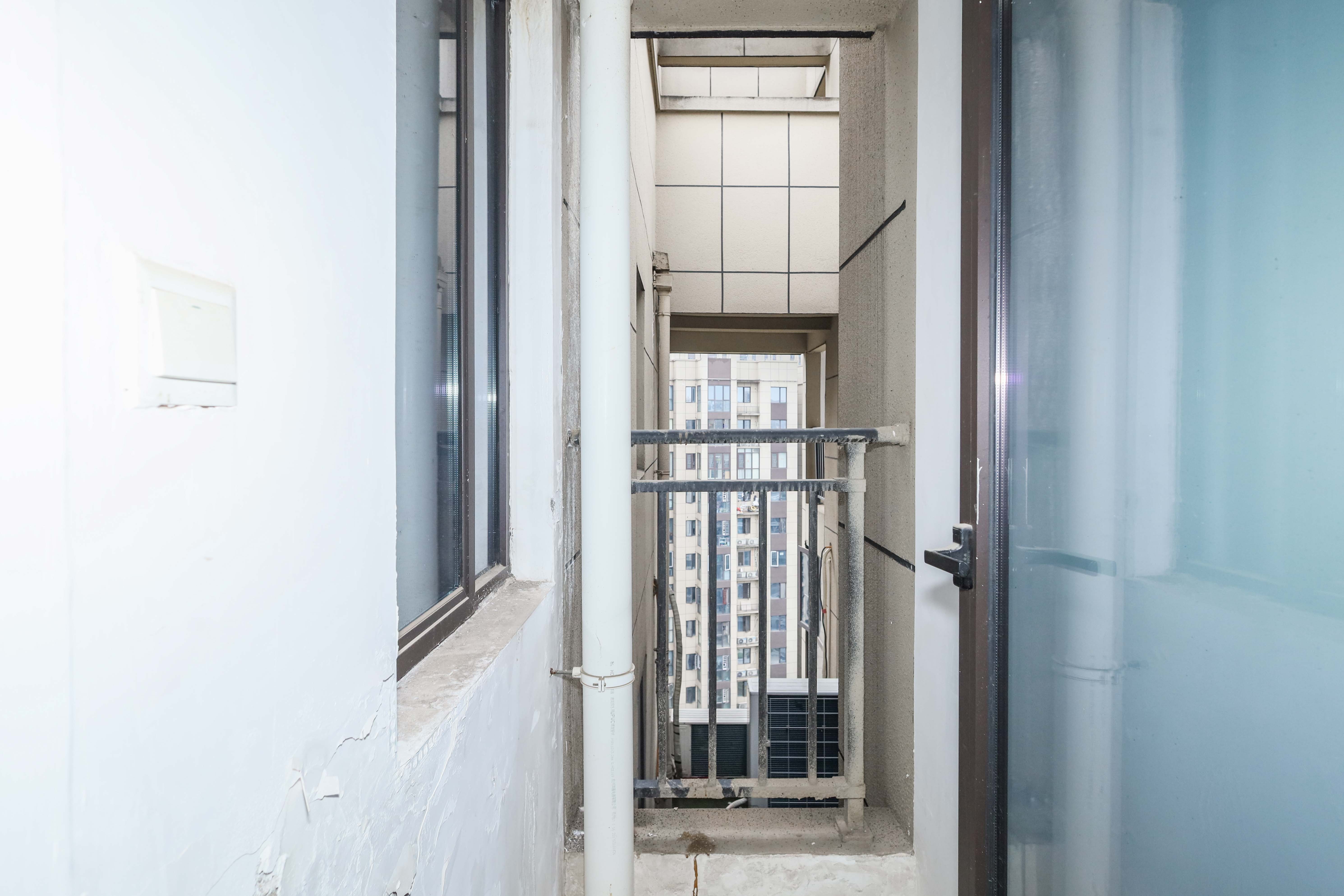 中国铁建梅溪青秀二期  3室2厅2卫   138.00万厨房