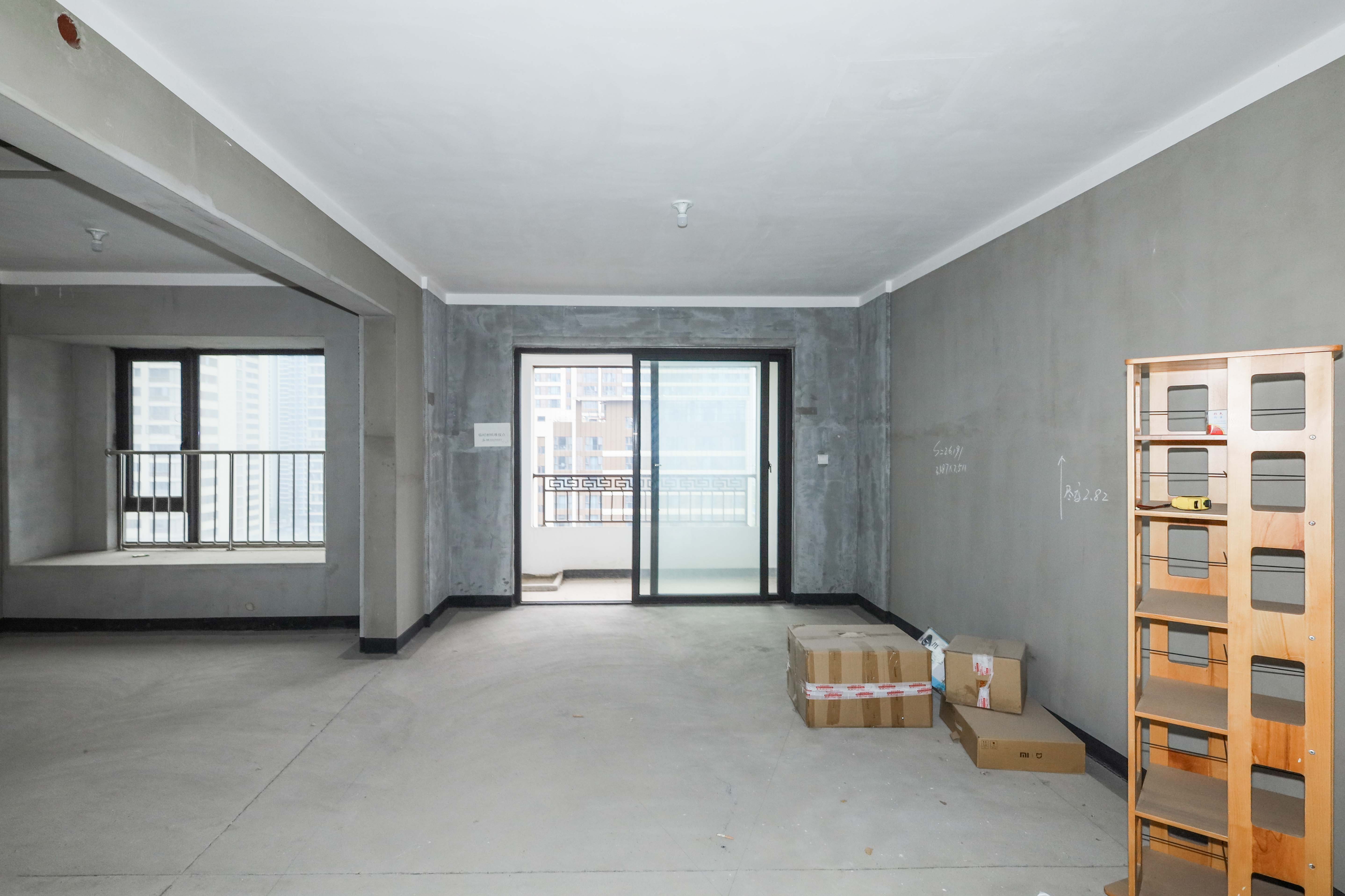 建发央著  3室2厅2卫   170.00万客厅