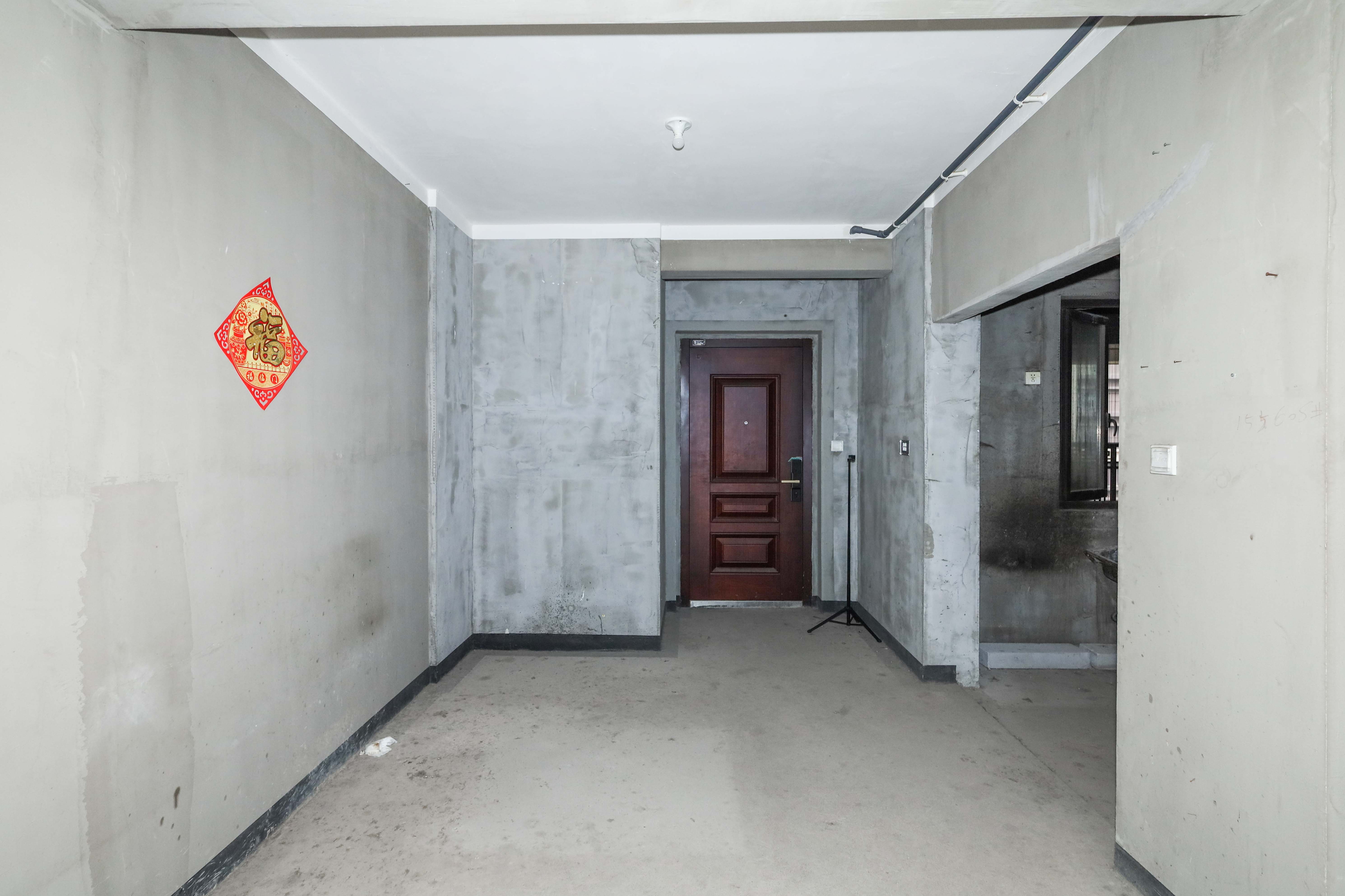 建發(fā)央著  4室2廳2衛(wèi)    160.0萬其他