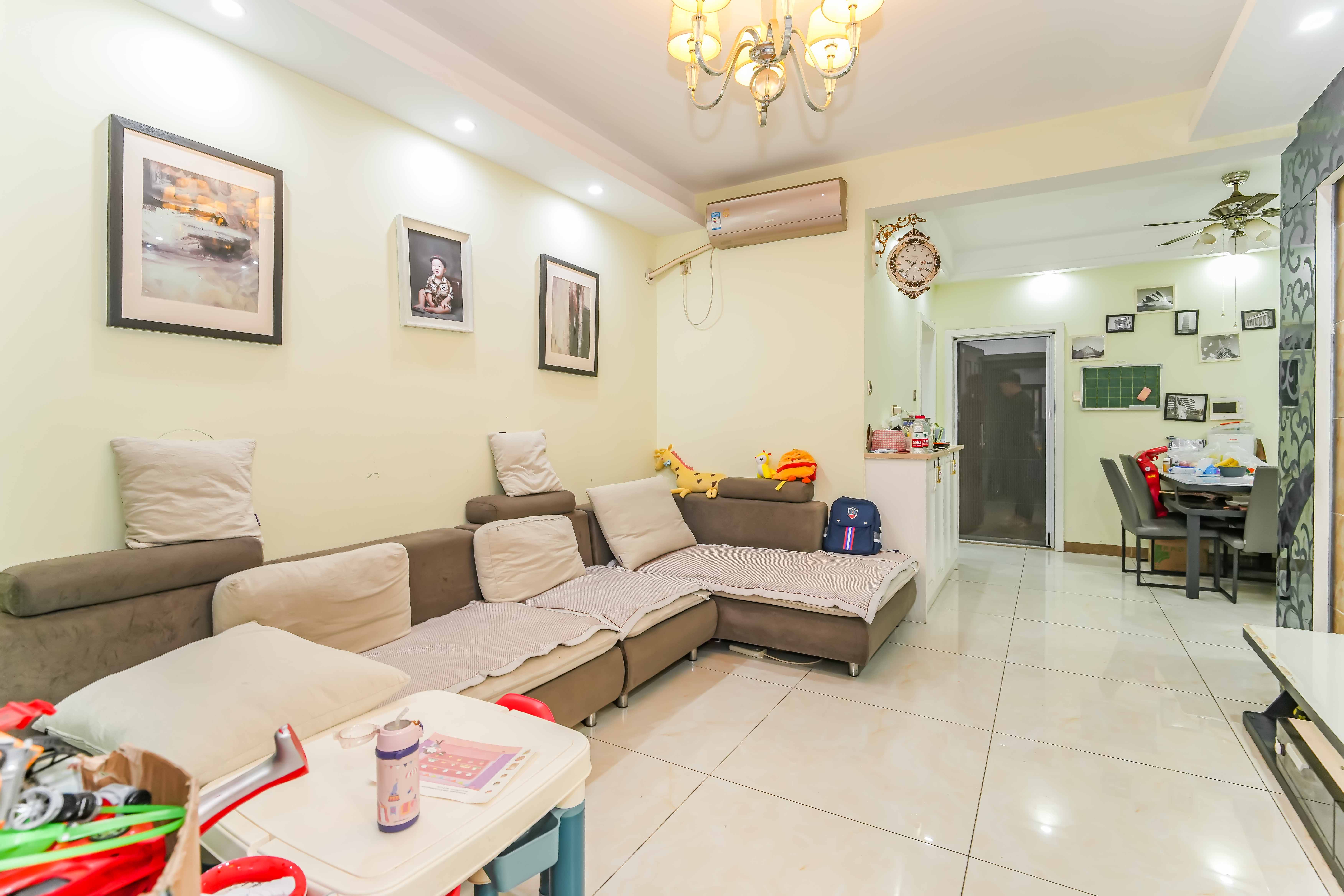 洋湖时代  3室2厅1卫    76.8万其他