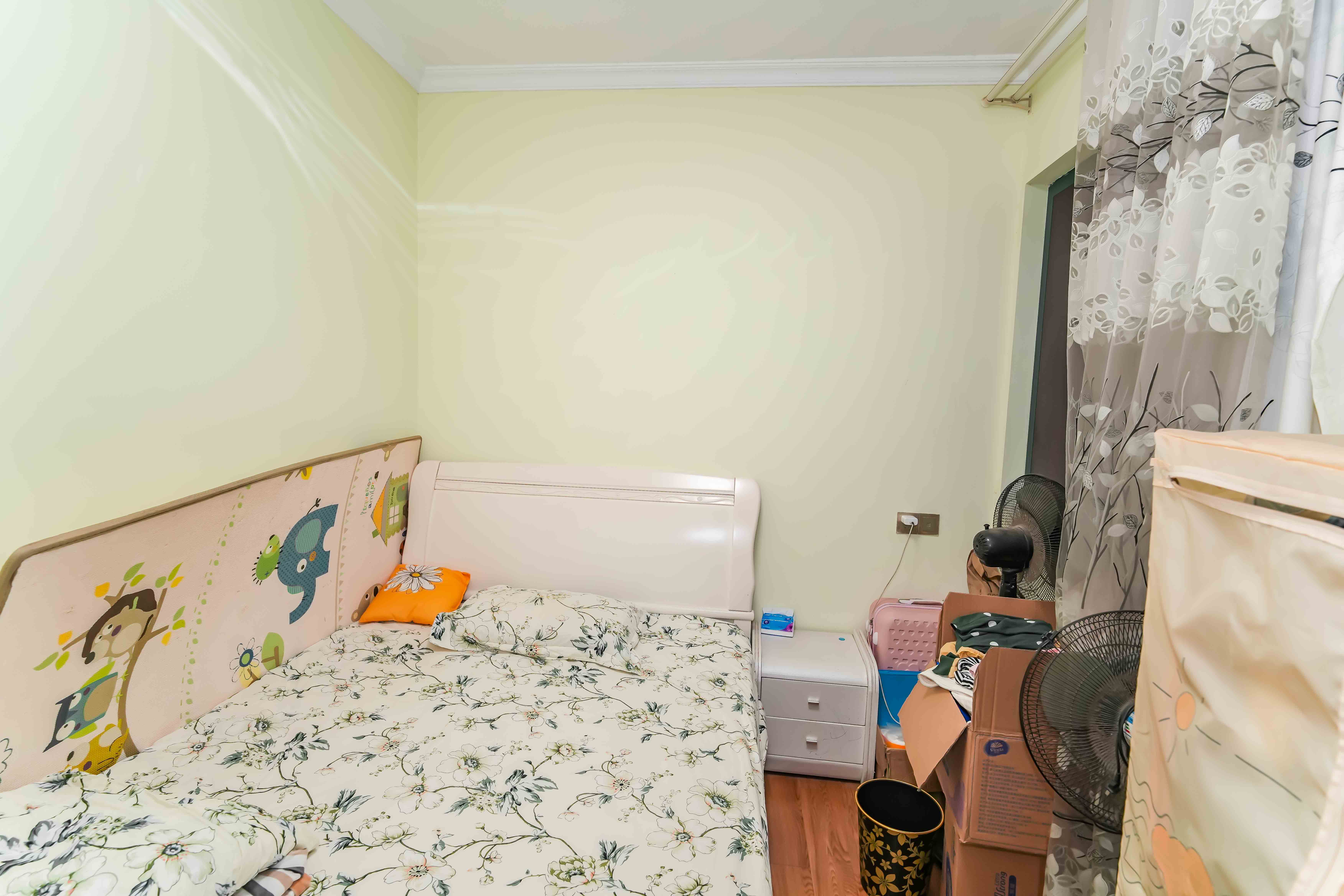 洋湖时代  3室2厅1卫    76.8万卧室