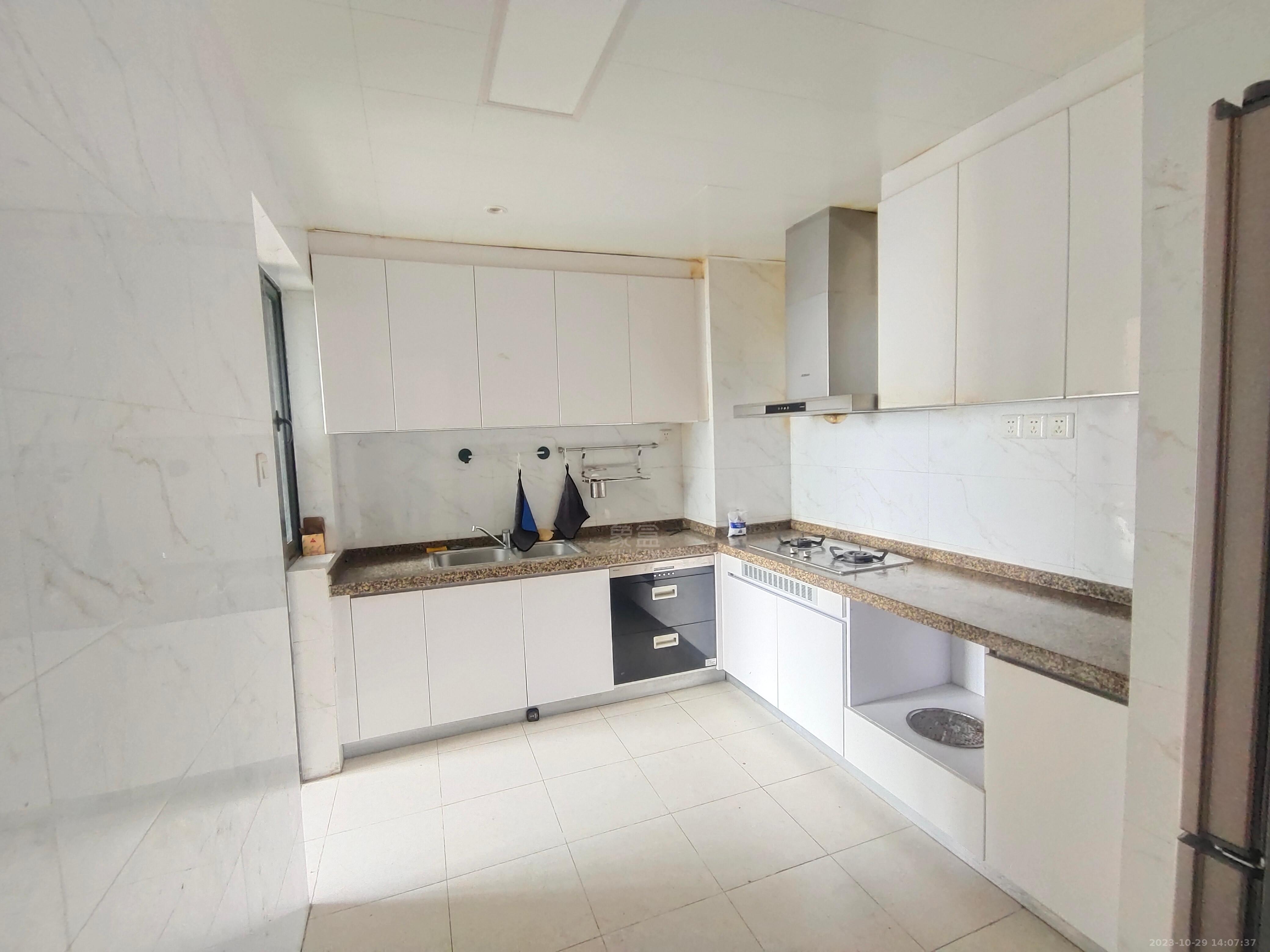 恒大华府 3室2厅2卫 100.00万 恒大华府 3室2厅2卫 100.00万室内图