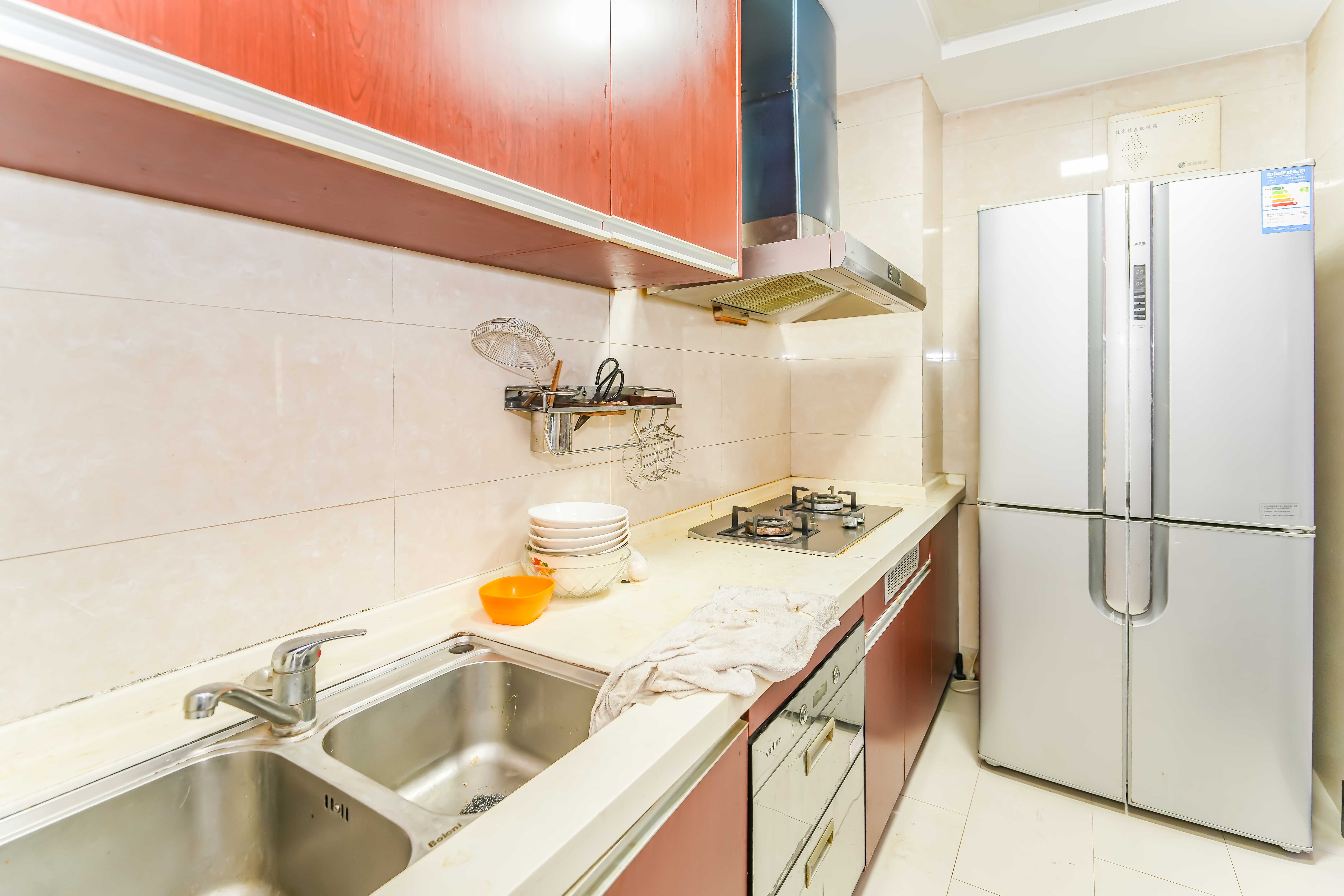 中海国际二期  3室2厅1卫    83.0万厨房