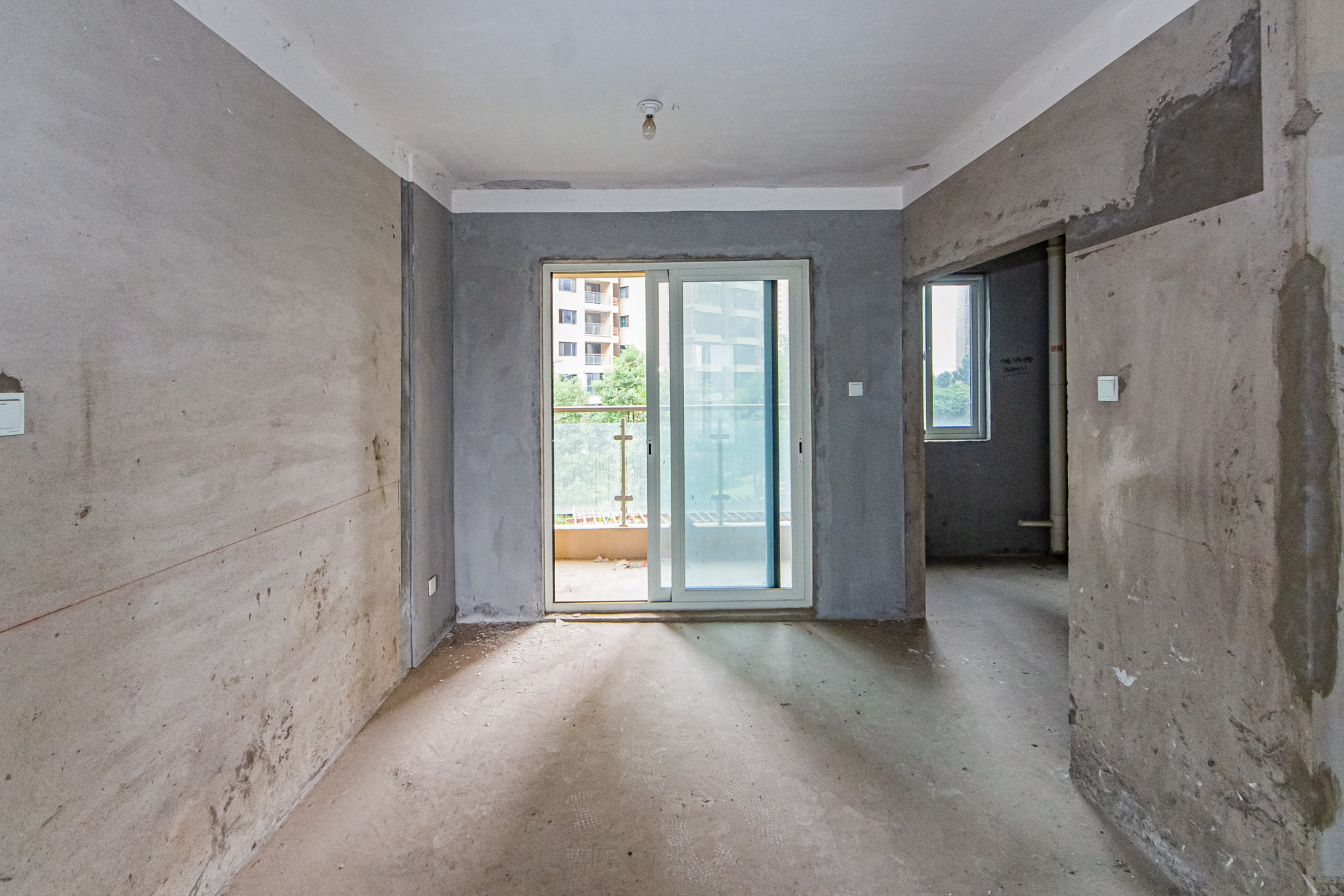 北辰三角洲E4区  4室2厅2卫    156.0万客厅