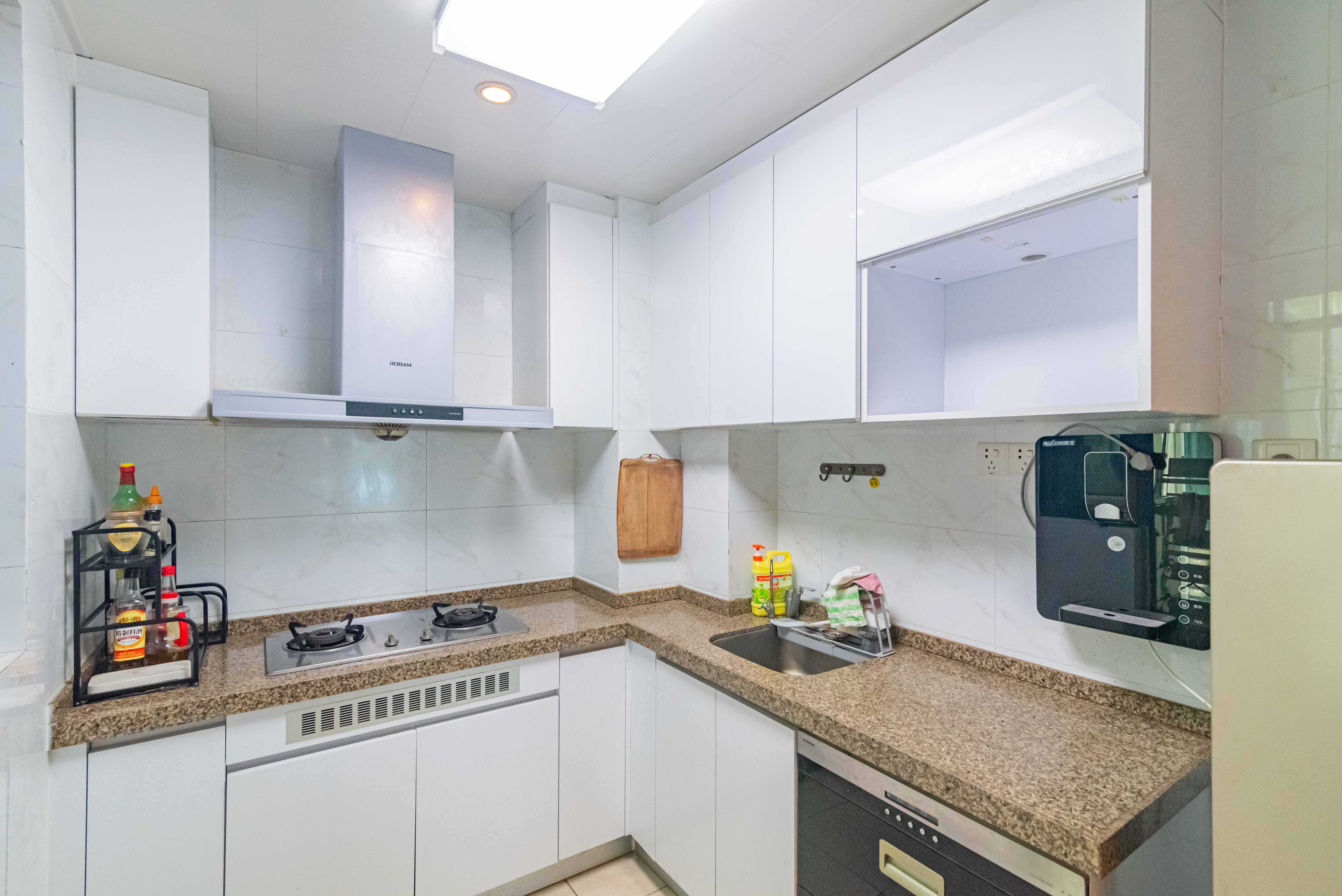 恒大雅苑  2室2厅1卫    83.0万厨房