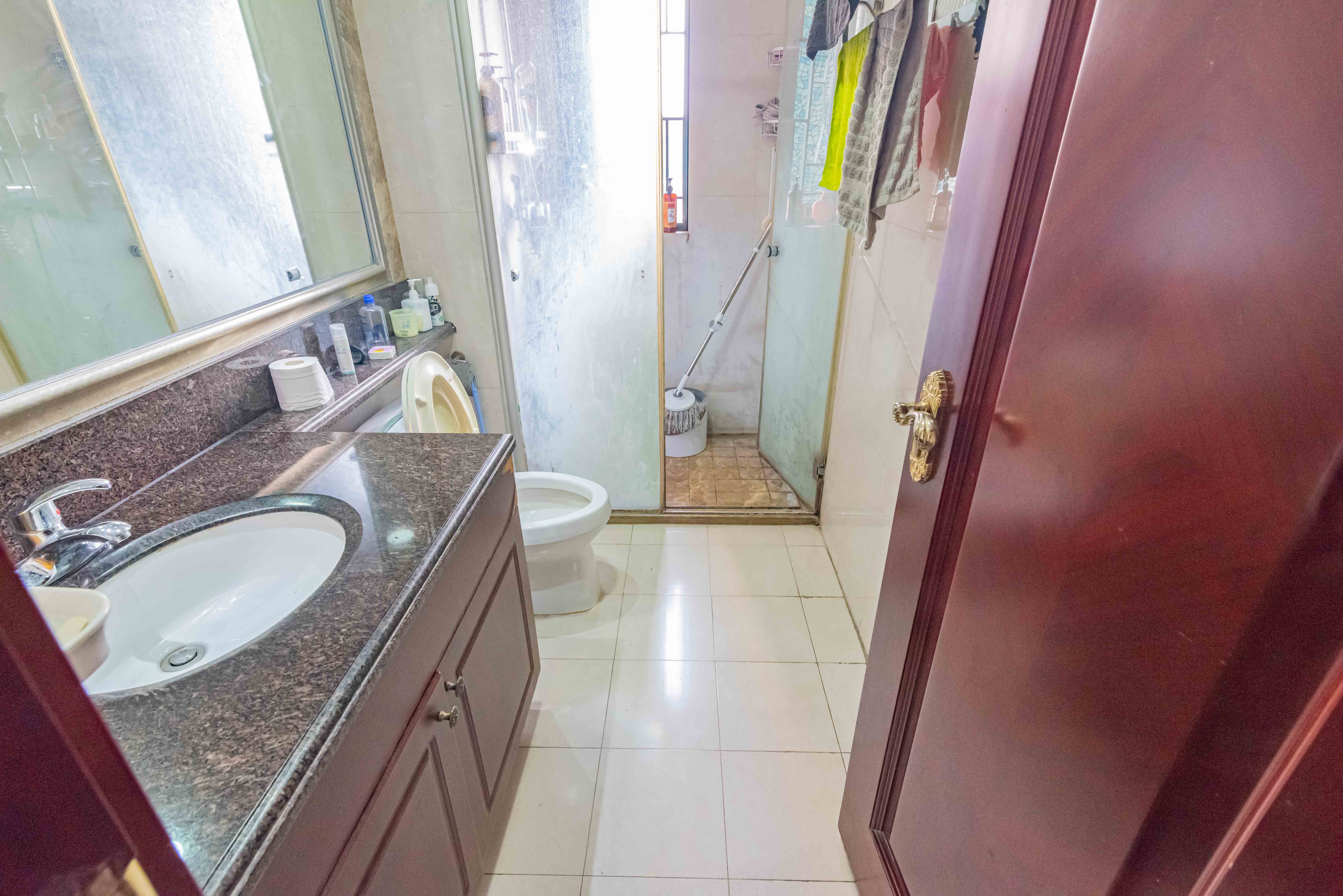 恒大雅苑  3室2厅1卫    86.0万 恒大雅苑  3室2厅1卫    86.0万卫生间