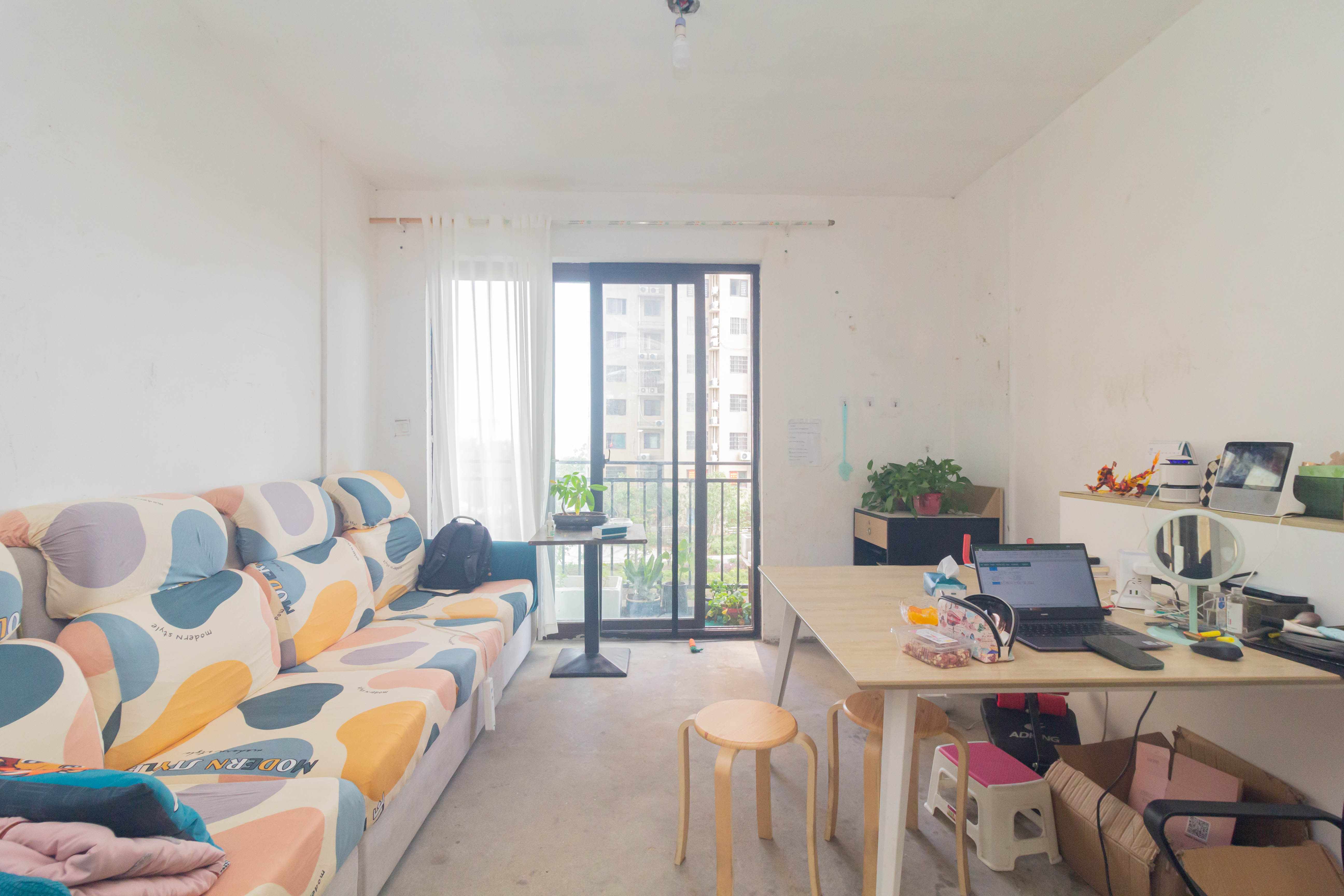 豪都新天地 3室2厅1卫 44.8万 豪都新天地 3室2厅1卫 44.8万客厅