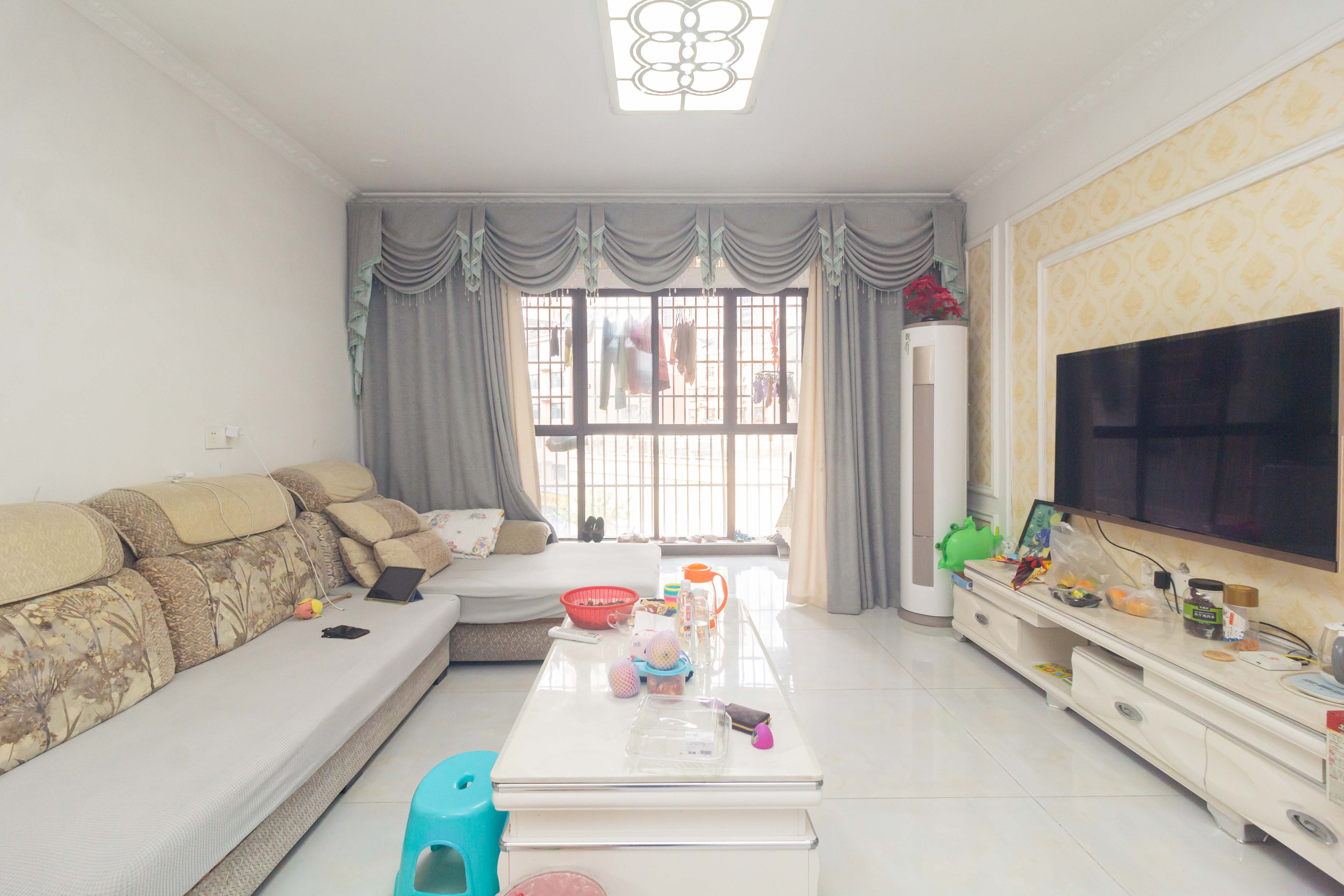 方略潇邦 3室2厅2卫 92.8万 方略潇邦 3室2厅2卫 92.8万客厅