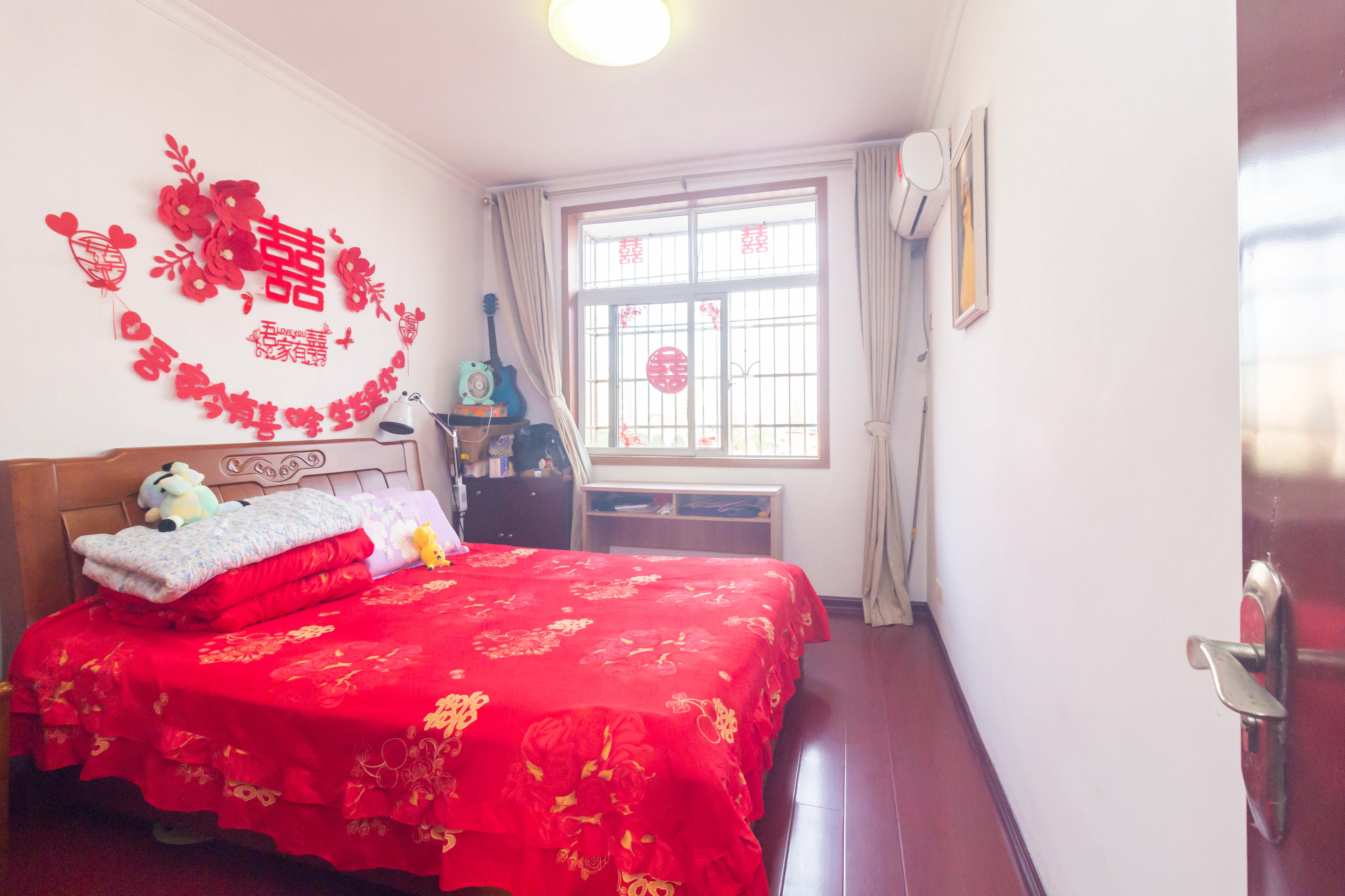 泉塘小区  4室2厅1卫    45.0万 泉塘小区  4室2厅1卫    45.0万卧室