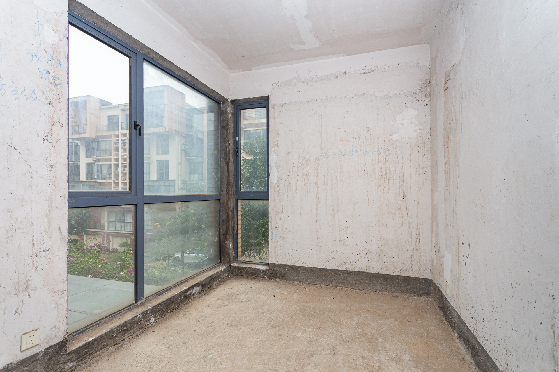 南山苏迪亚诺 4室2厅2卫 105.0万 南山苏迪亚诺 4室2厅2卫 105.0万卧室