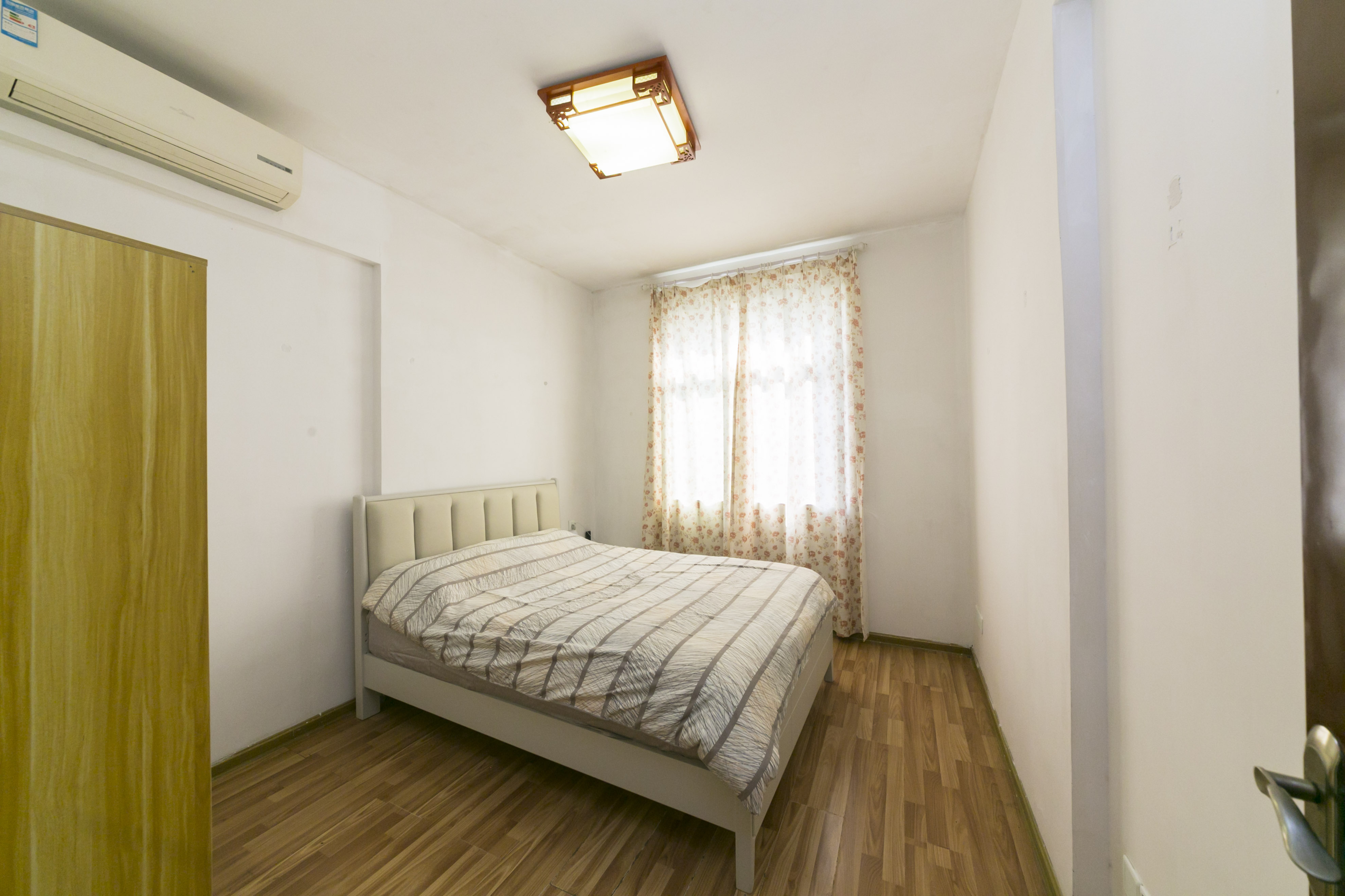 青园 3室2厅1卫 86.0万 青园 3室2厅1卫 86.0万卧室