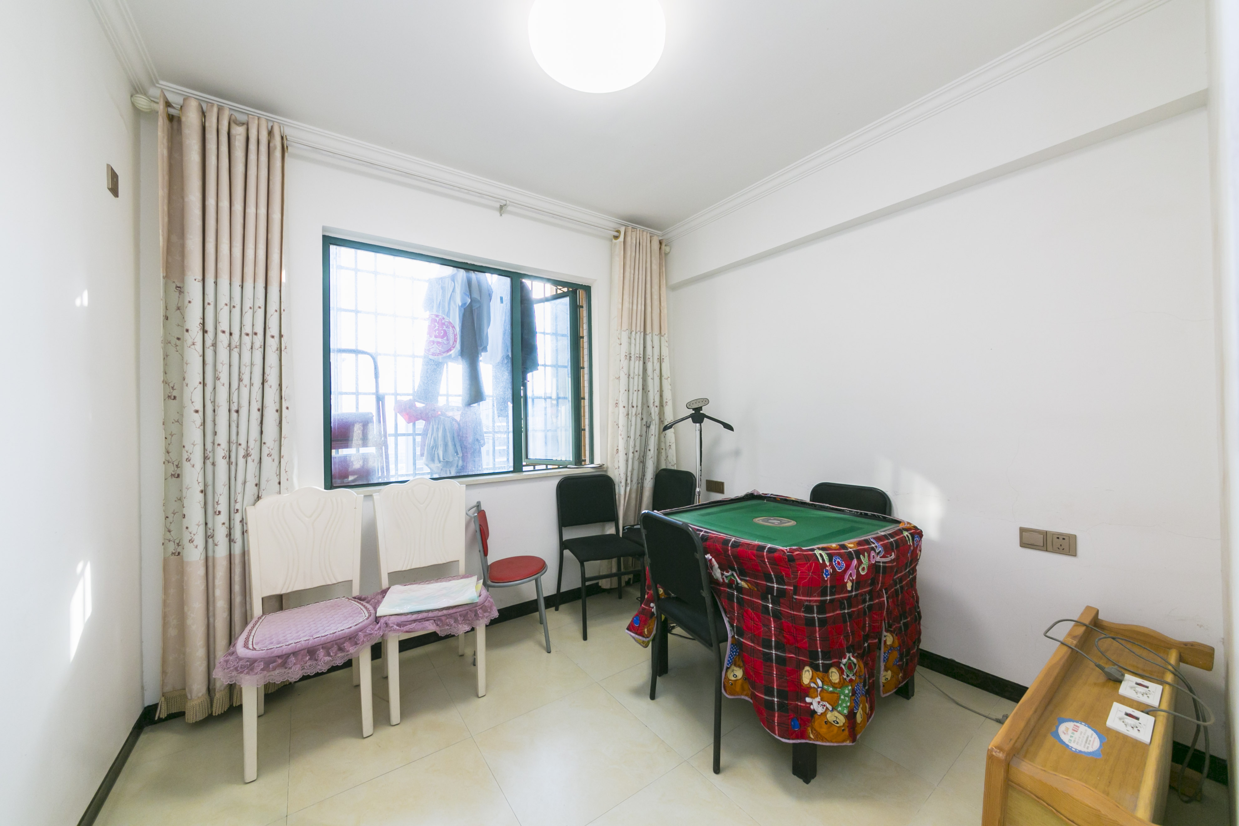 才子嘉都  4室2厅2卫    112.0万卧室