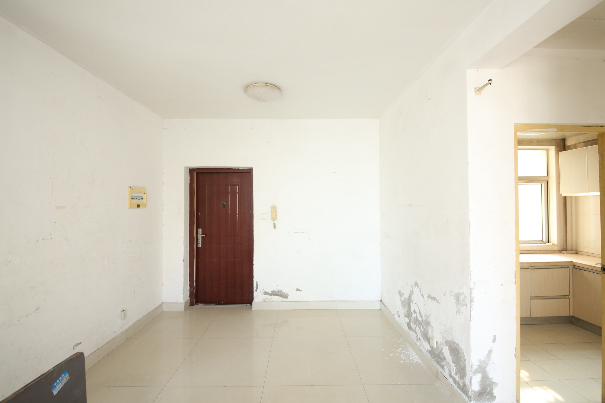 凯通国际城（凯通朝庭）  2室1厅1卫    69.0万客厅