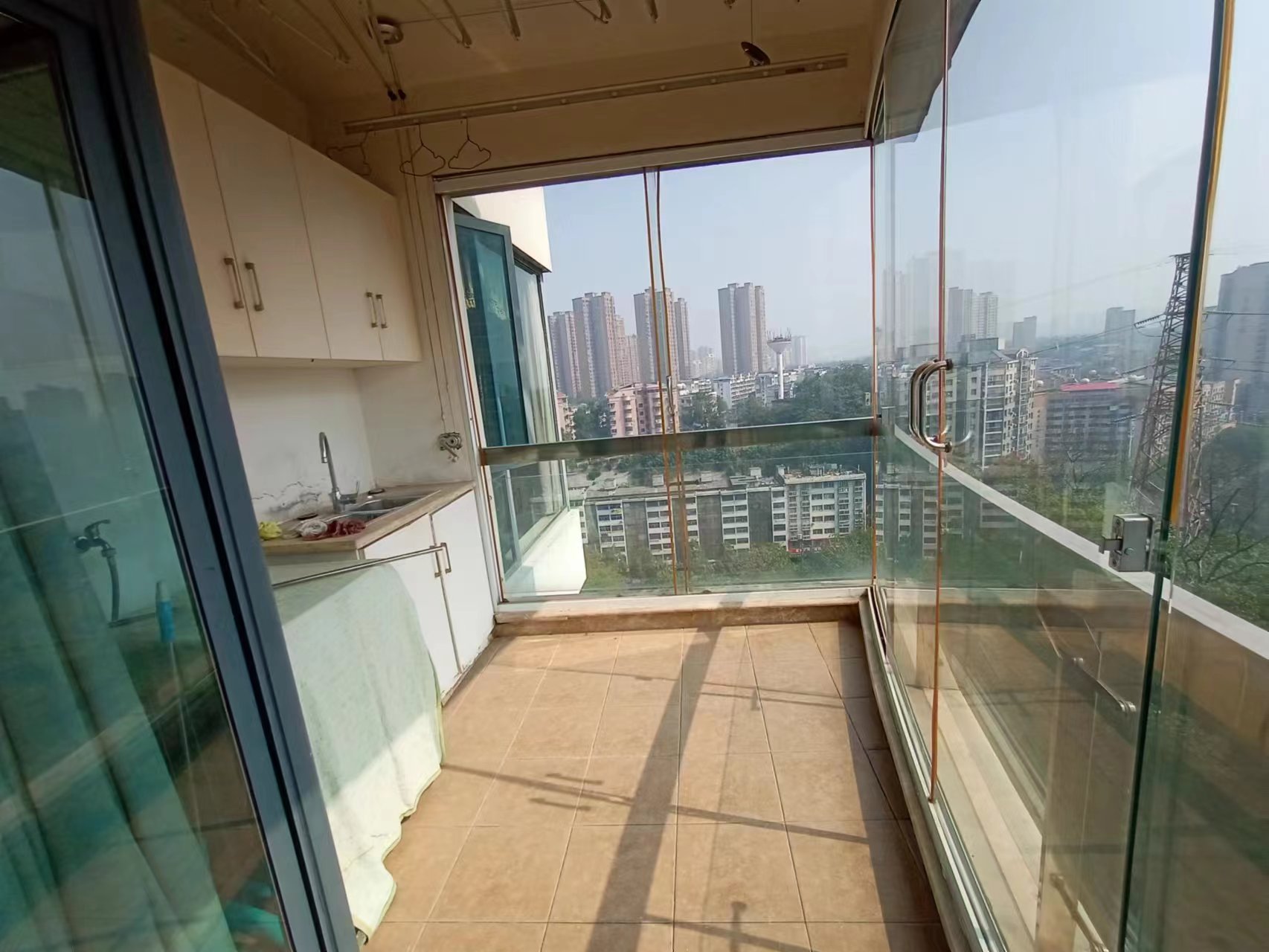 山水国际  2室2厅2卫    59.8万 山水国际  2室2厅2卫    59.8万室内图