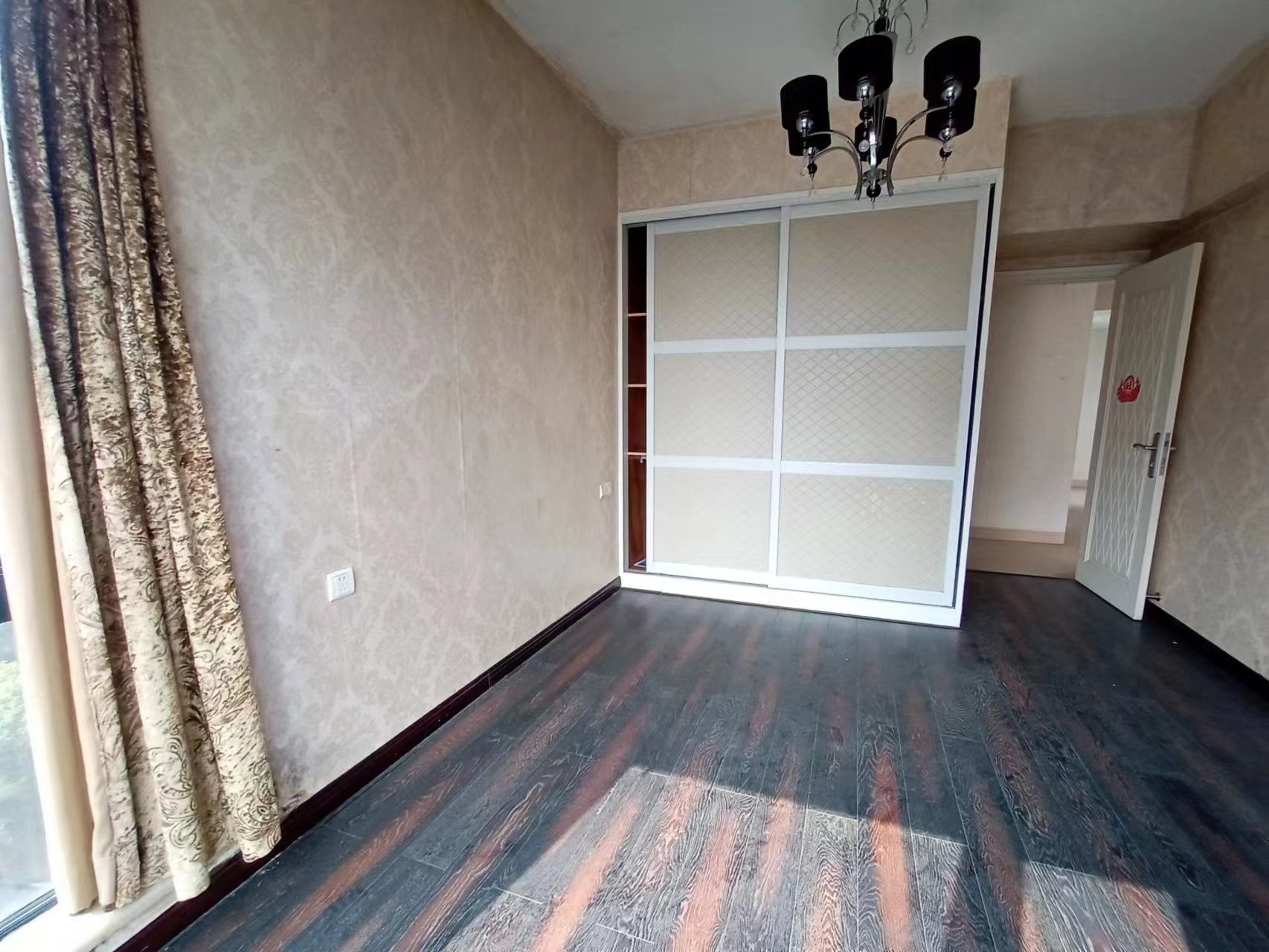 山水国际  2室2厅2卫    59.8万 山水国际  2室2厅2卫    59.8万室内图