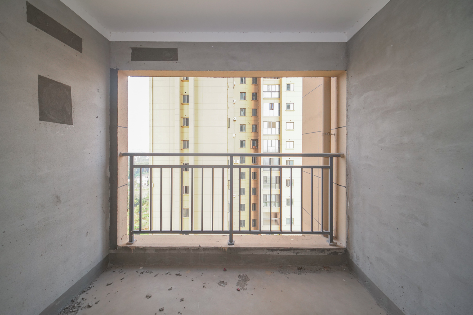 荣盛岳麓峰景  3室2厅2卫    62.0万 荣盛岳麓峰景  3室2厅2卫    62.0万卧室