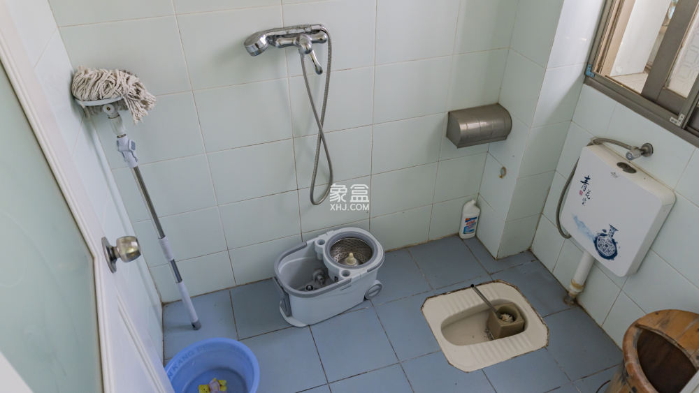 楼外楼山庄  3室2厅2卫   38.80万