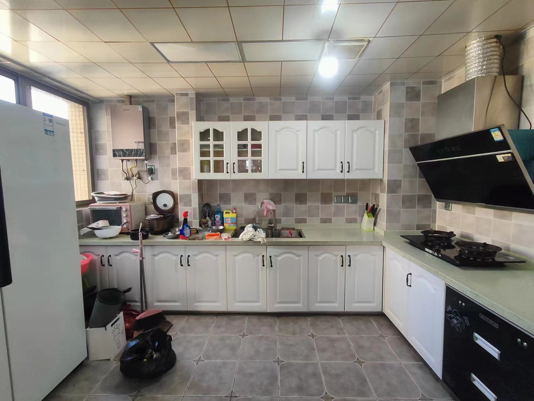 奥园广场  4室2厅1卫    78.0万 奥园广场  4室2厅1卫    78.0万室内图