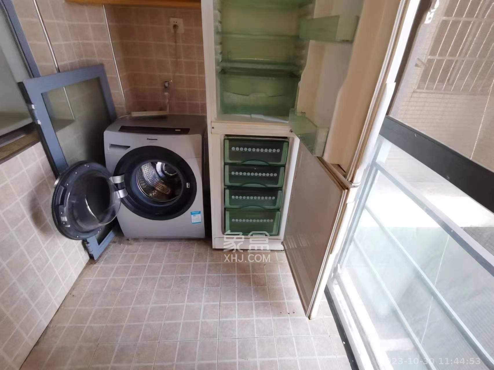 银港水晶城  3室2厅2卫   3200.00元/月室内图