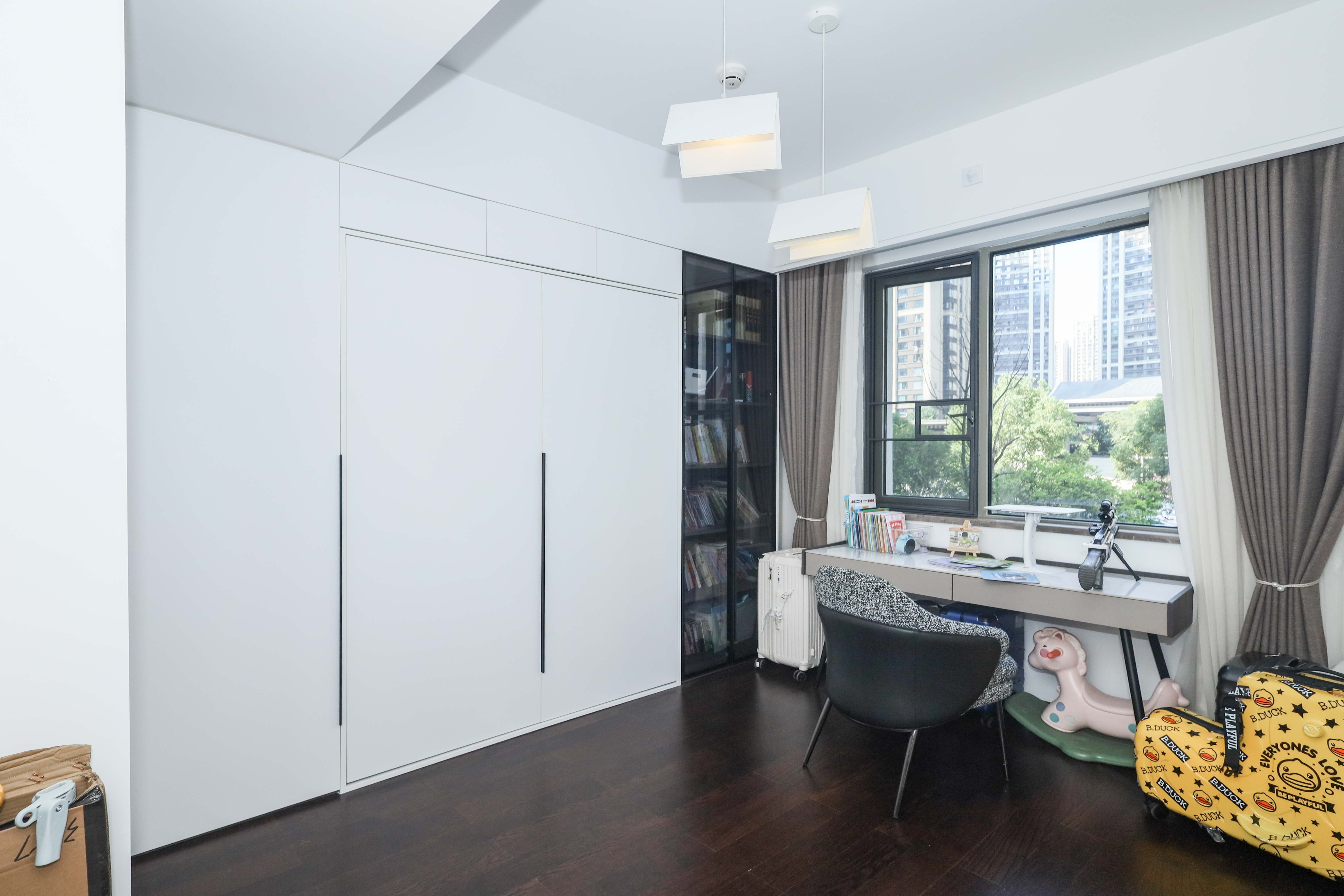 梅溪华府(新城金茂梦想华府) 4室2厅3卫 273.0万 梅溪华府(新城金茂梦想华府) 4室2厅3卫 273.0万卧室